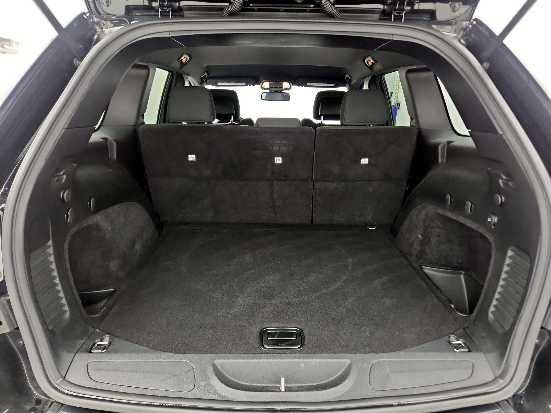 Thumbnail: 2015 Jeep Grand Cherokee - 19