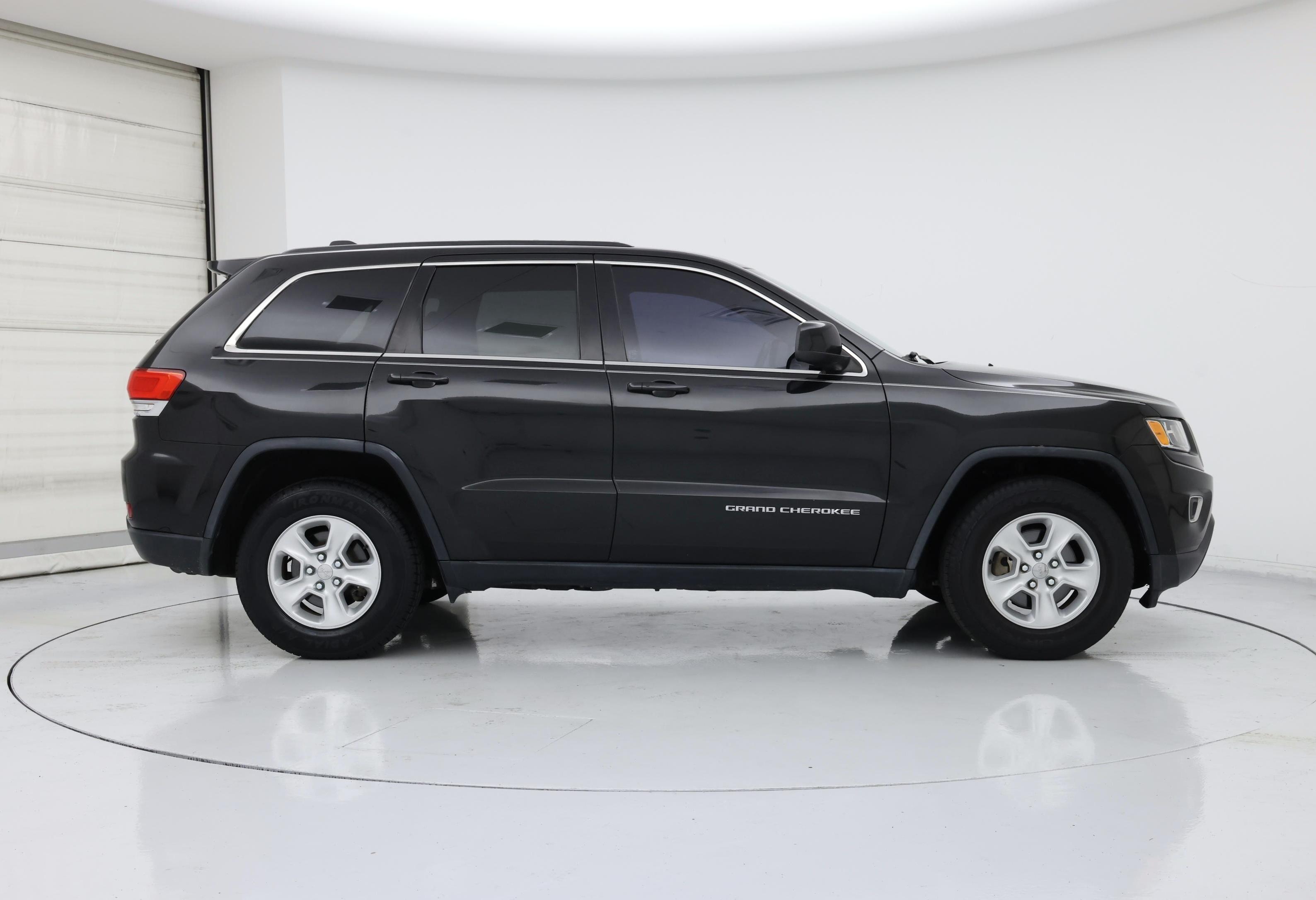 Thumbnail: 2015 Jeep Grand Cherokee - 7