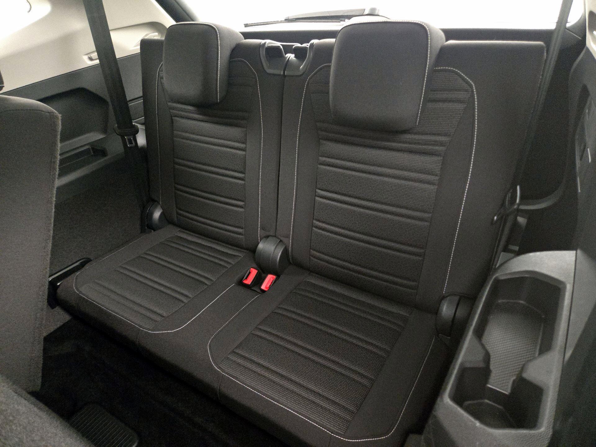 Thumbnail: 2023 Volkswagen Tiguan - 20