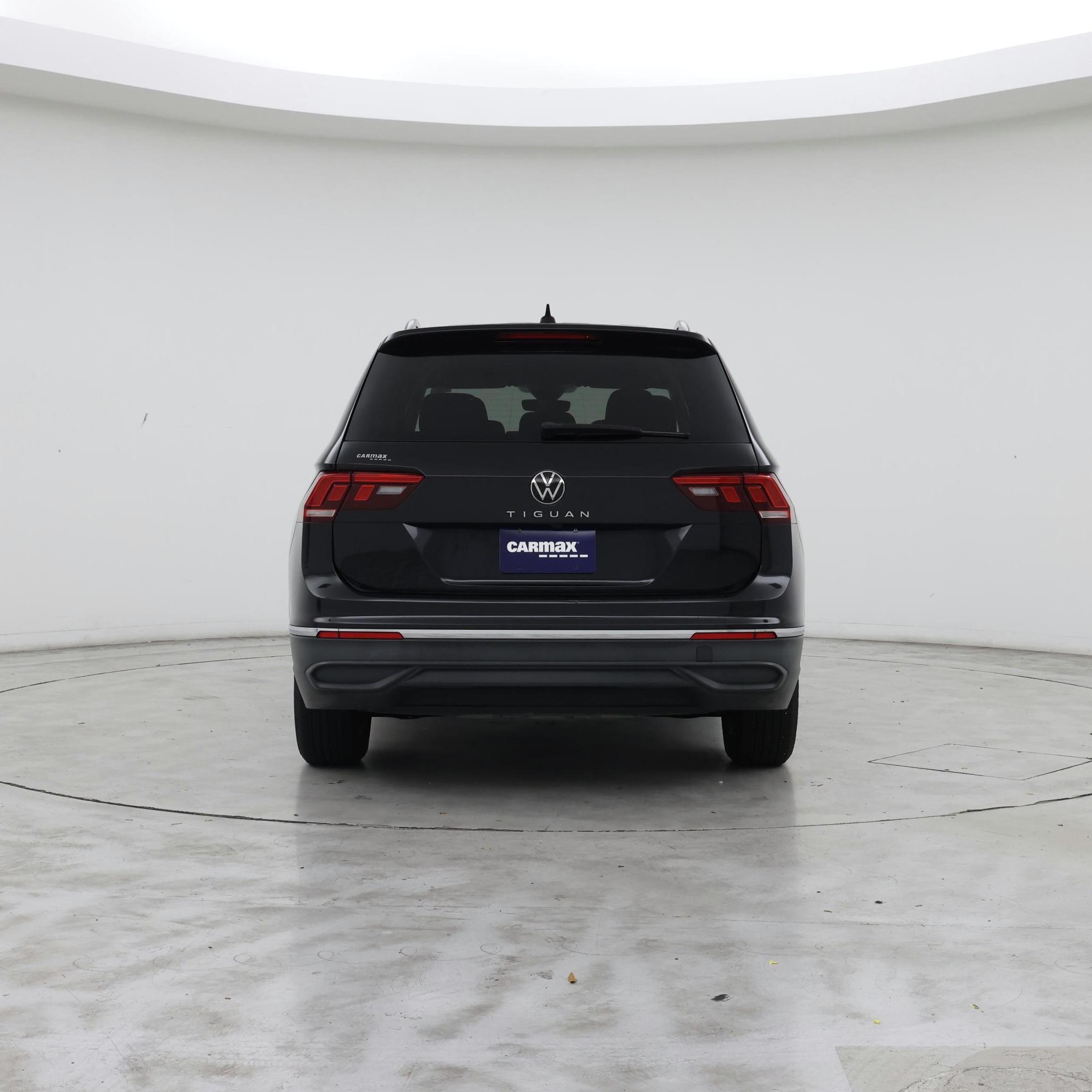 Thumbnail: 2023 Volkswagen Tiguan - 6