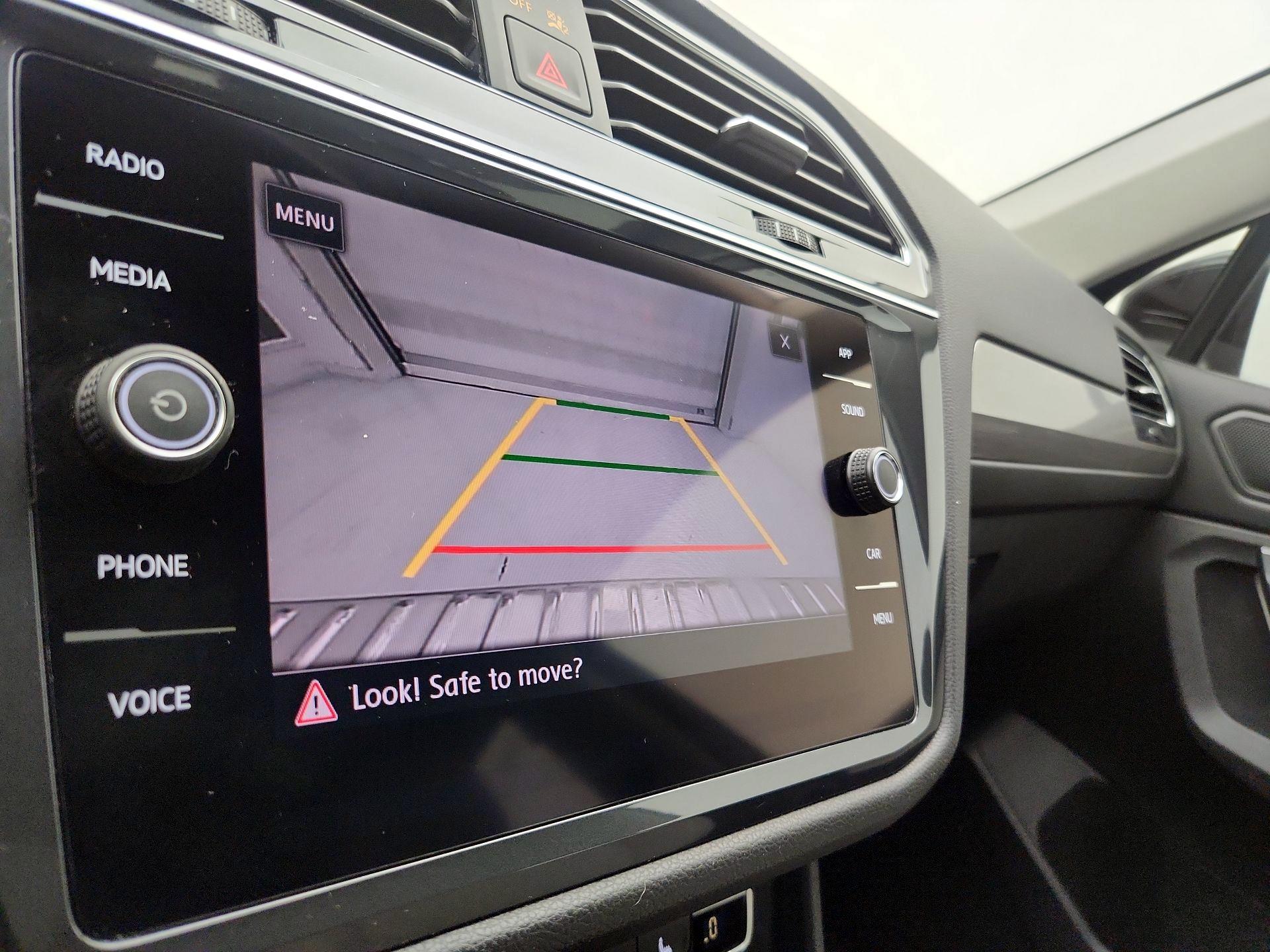 Thumbnail: 2019 Volkswagen Tiguan - 14