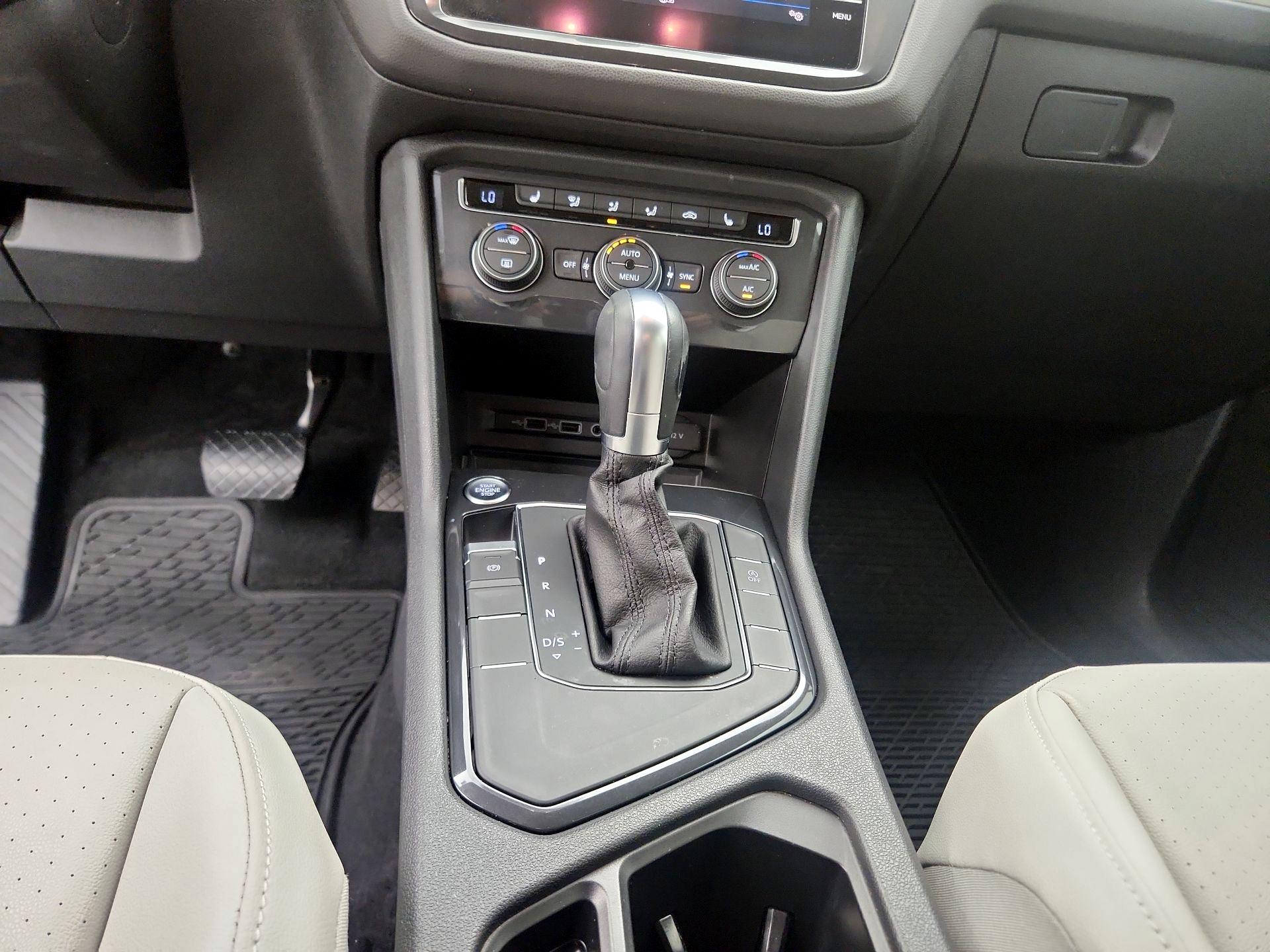 Thumbnail: 2019 Volkswagen Tiguan - 17