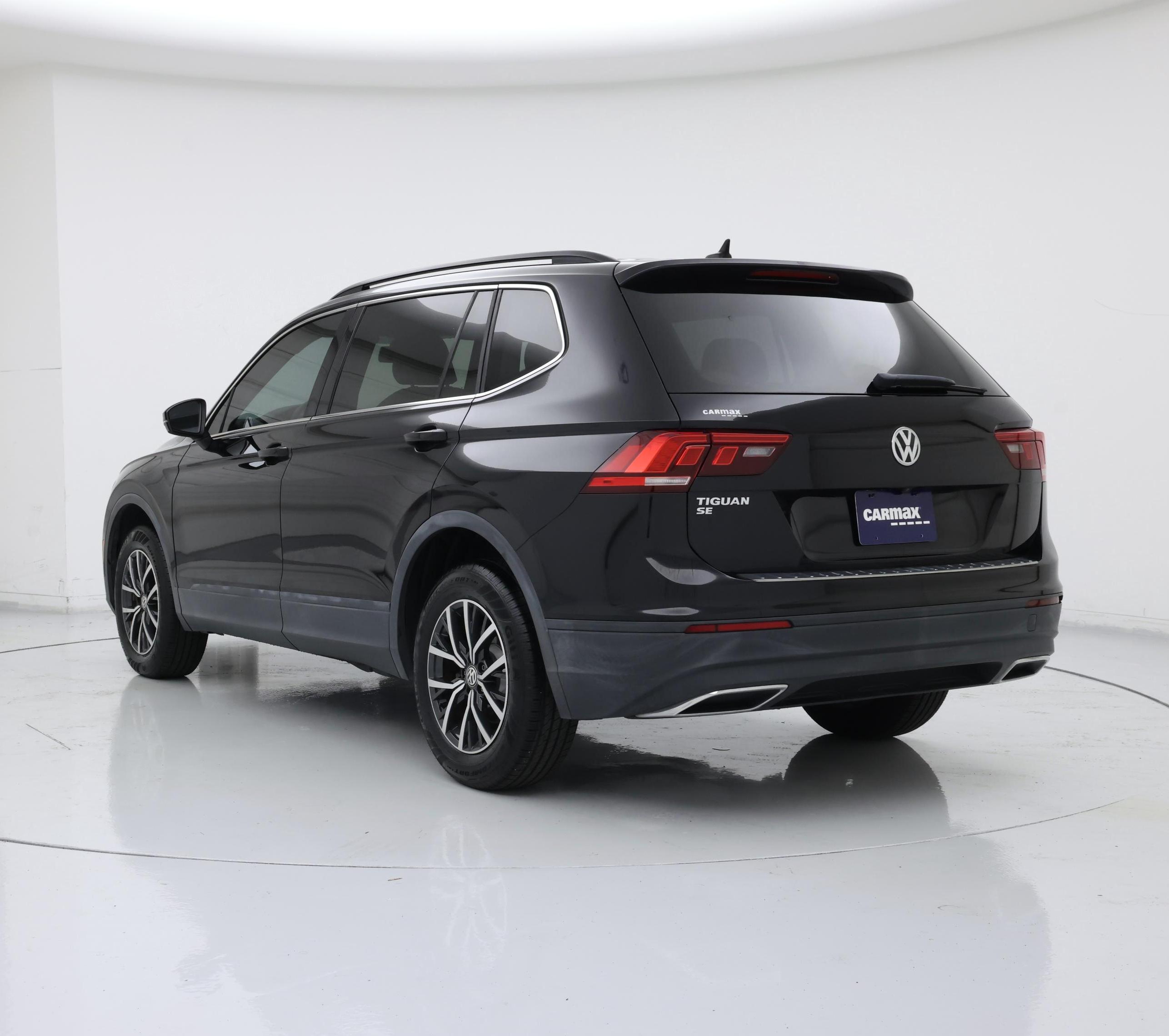 Thumbnail: 2019 Volkswagen Tiguan - 2