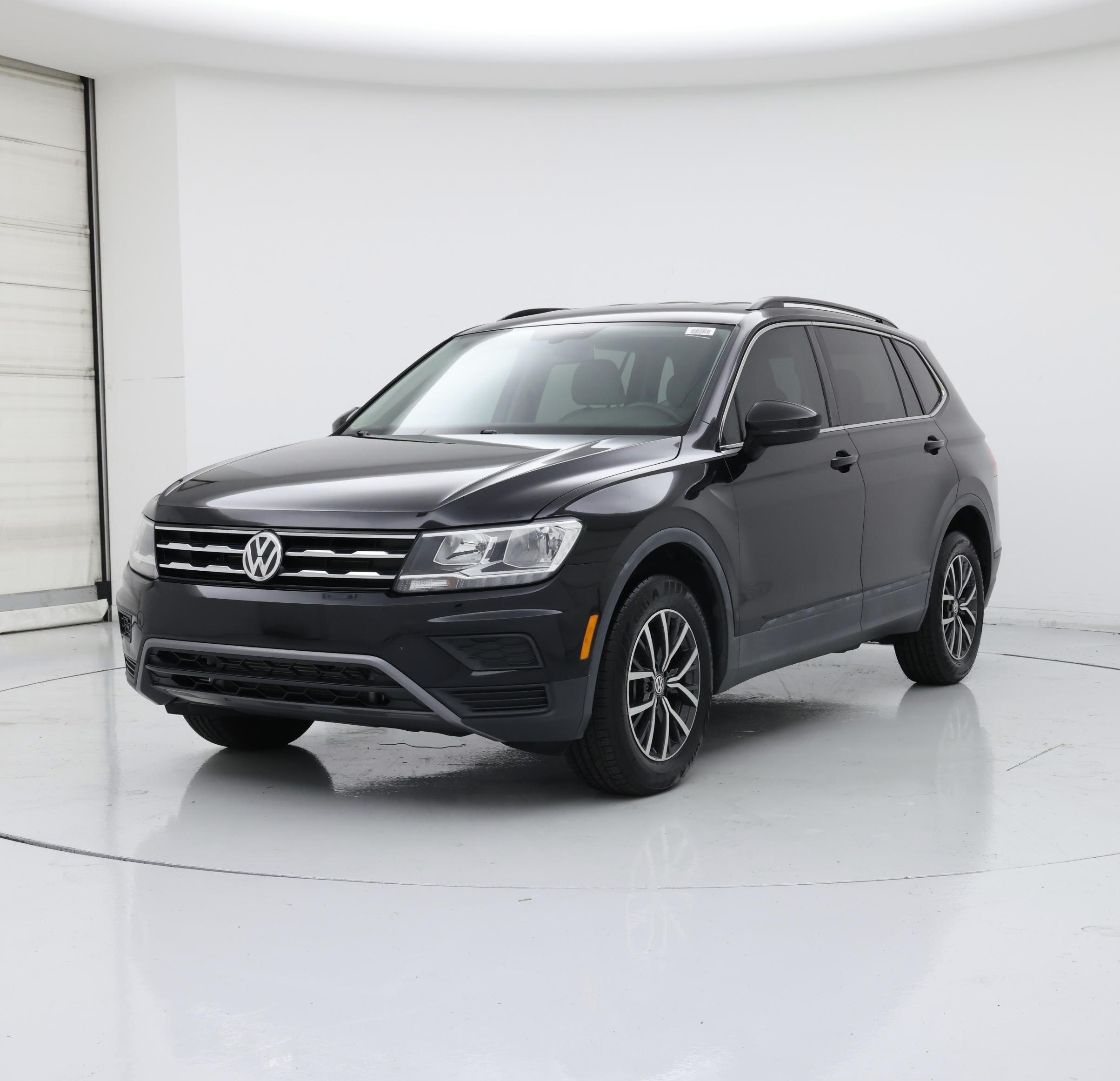 Thumbnail: 2019 Volkswagen Tiguan - 4