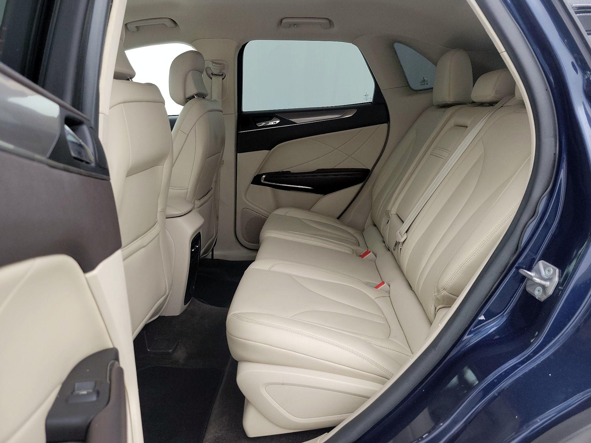 Thumbnail: 2017 Lincoln MKC - 19