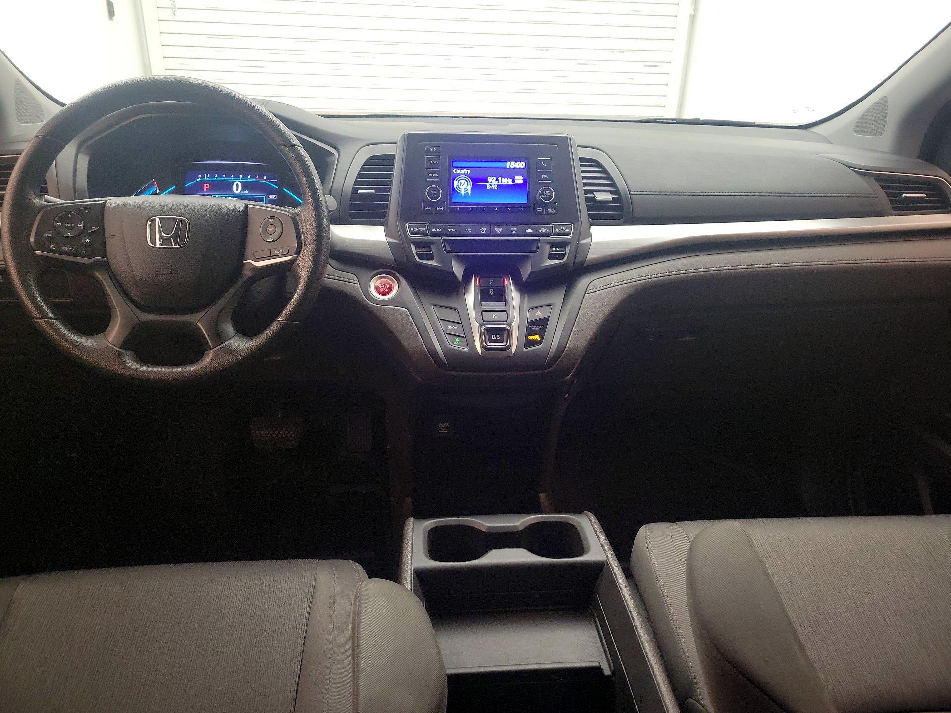 Thumbnail: 2018 Honda Odyssey - 9