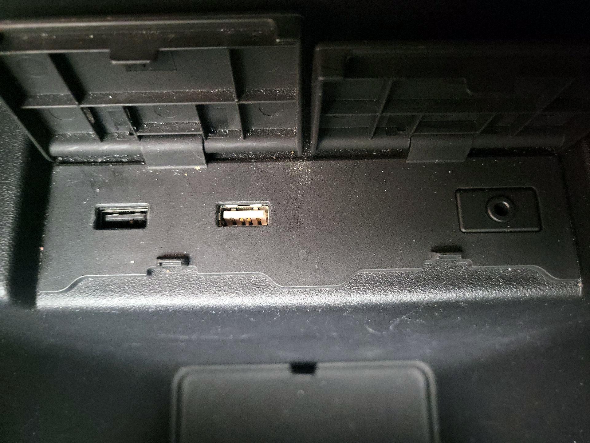 Thumbnail: 2018 Honda Odyssey - 18