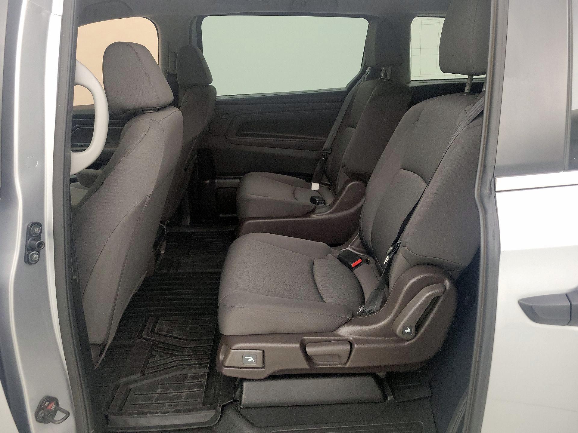 Thumbnail: 2018 Honda Odyssey - 19