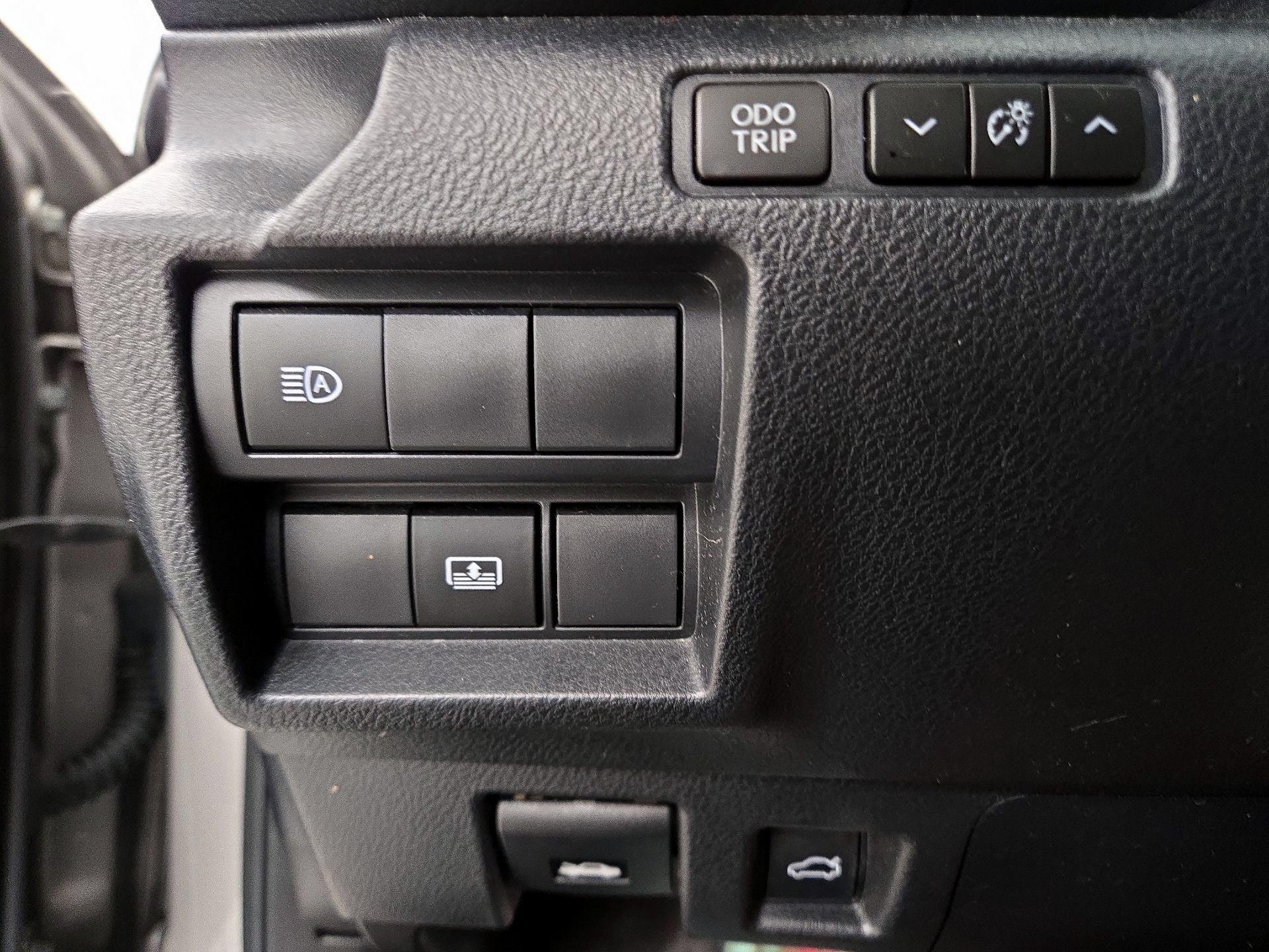 Thumbnail: 2022 Lexus IS - 13