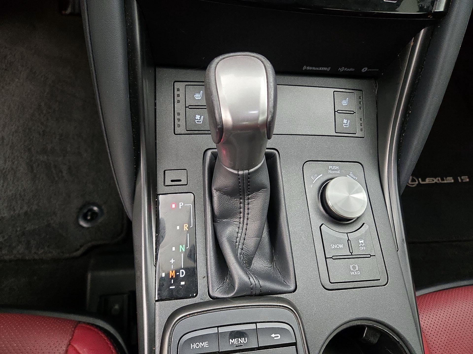 Thumbnail: 2022 Lexus IS - 17