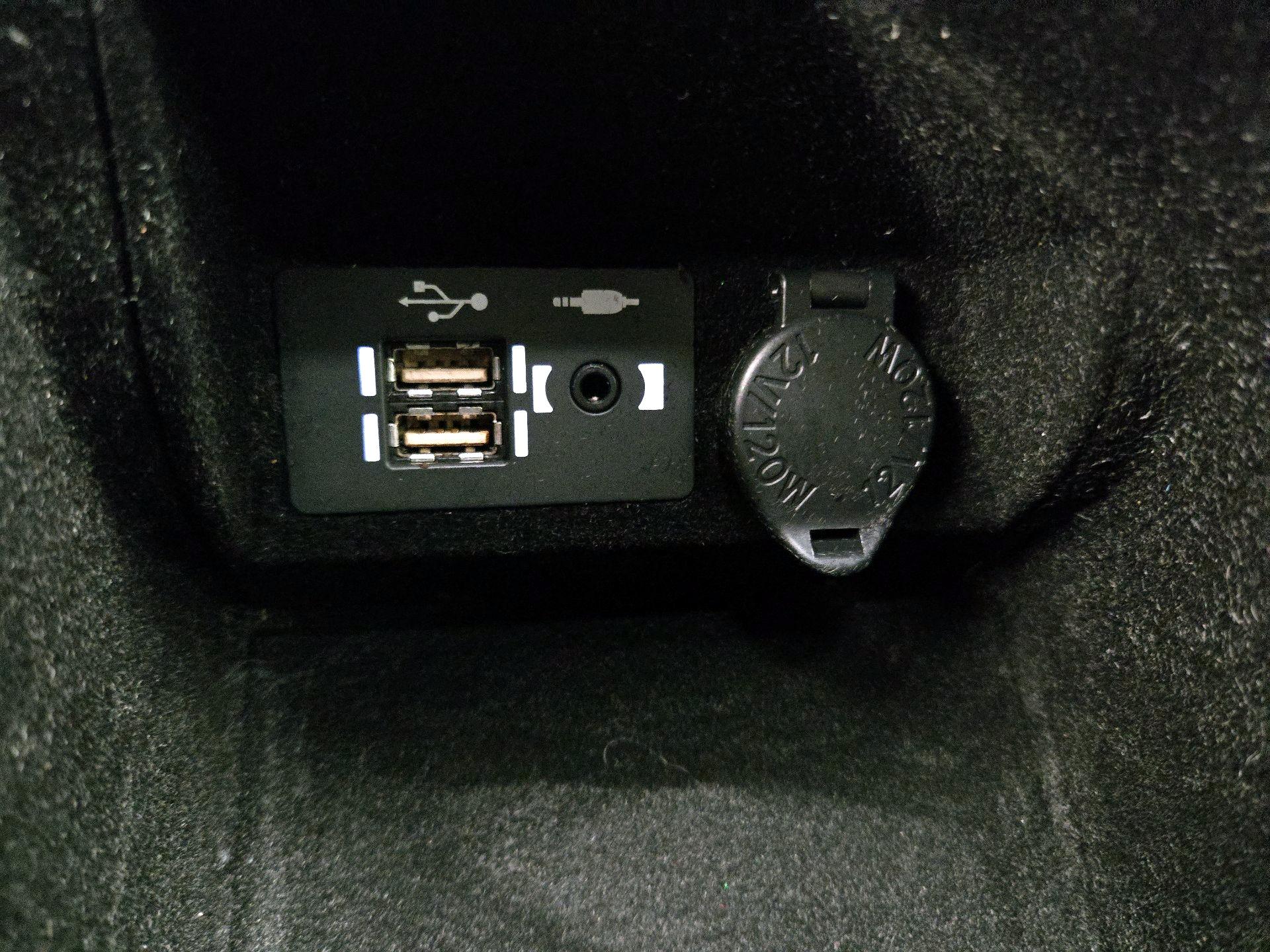 Thumbnail: 2022 Lexus IS - 18