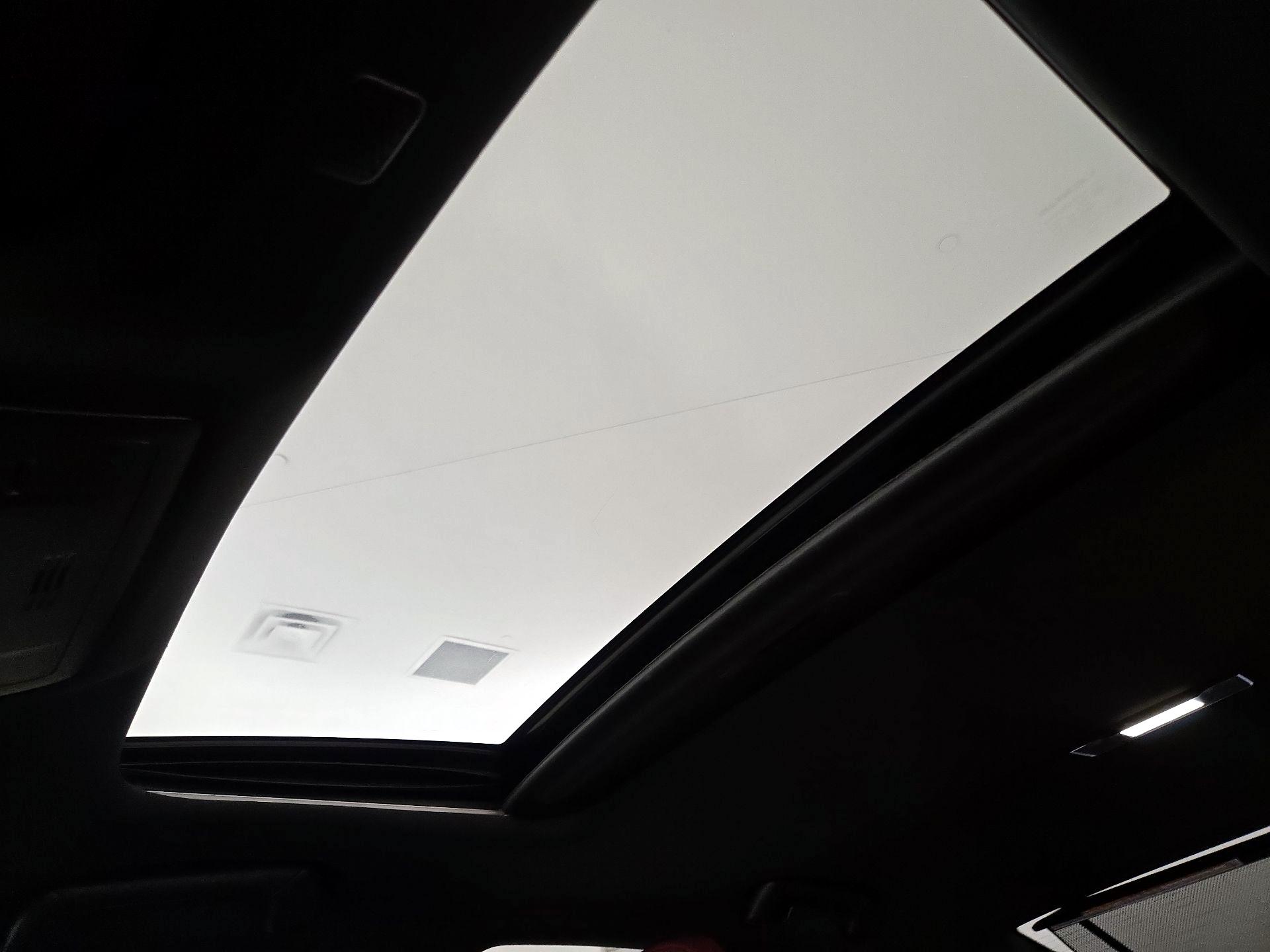 Thumbnail: 2022 Lexus IS - 19