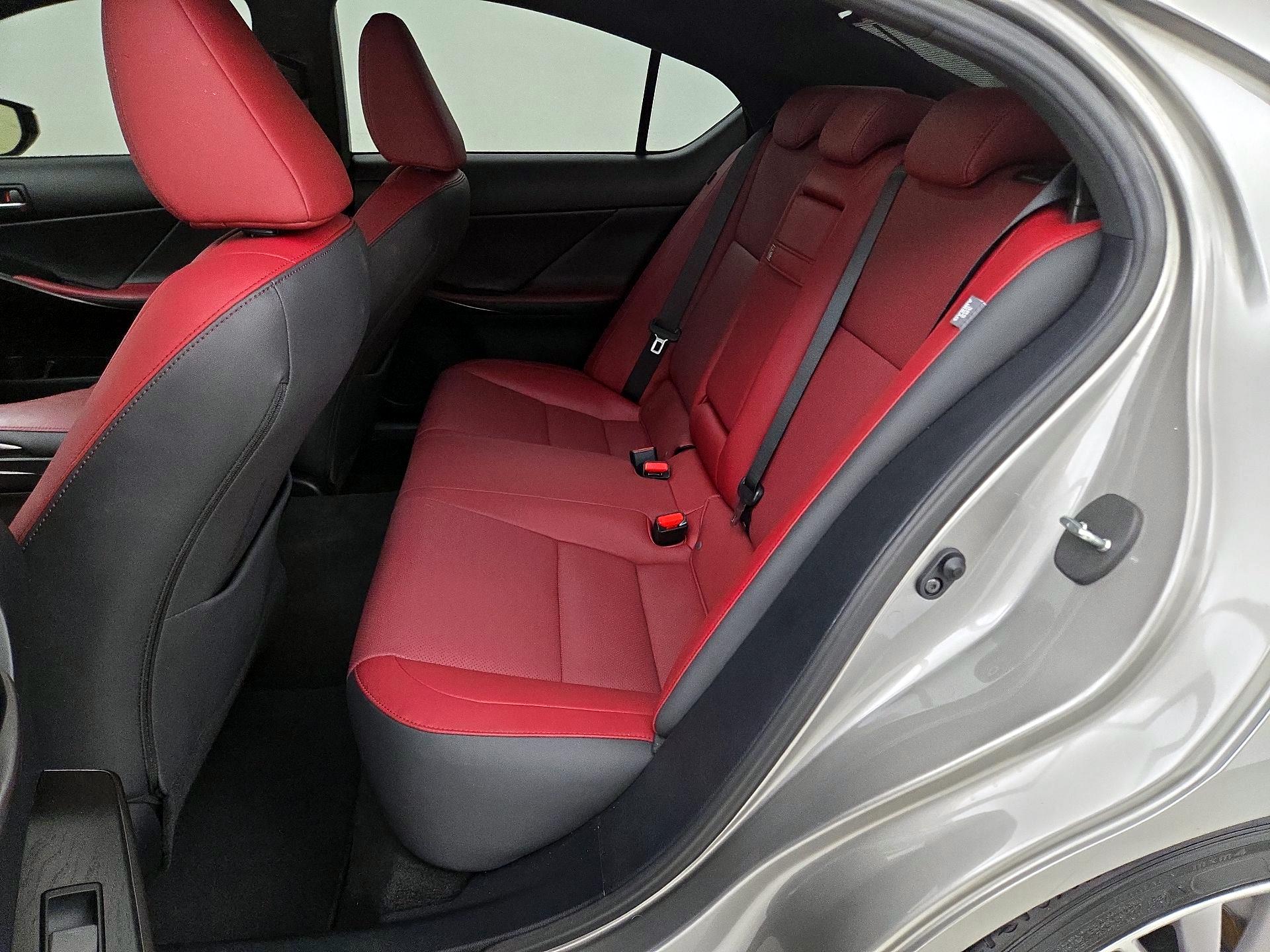 Thumbnail: 2022 Lexus IS - 20