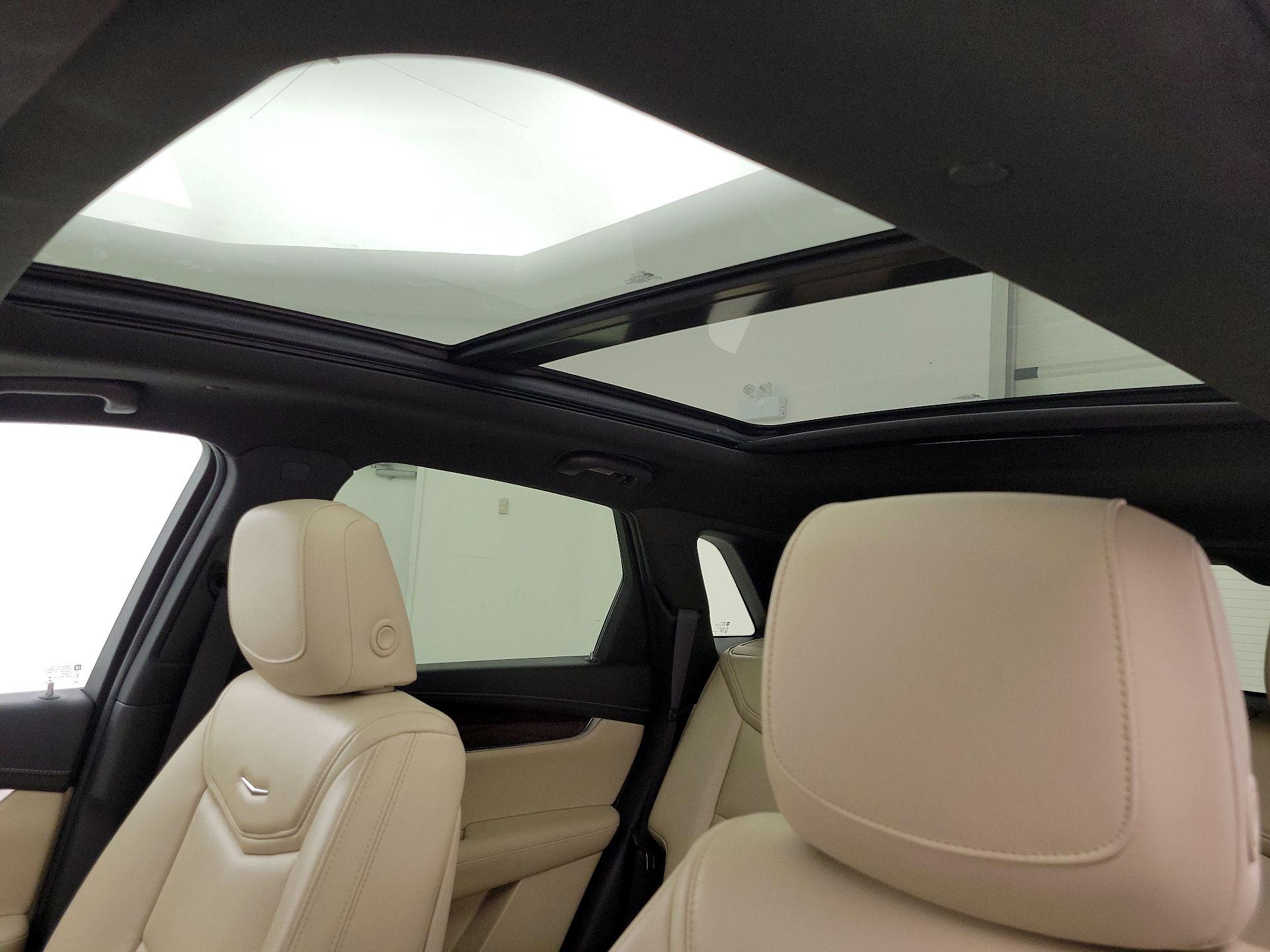 Thumbnail: 2017 Cadillac XT5 - 20