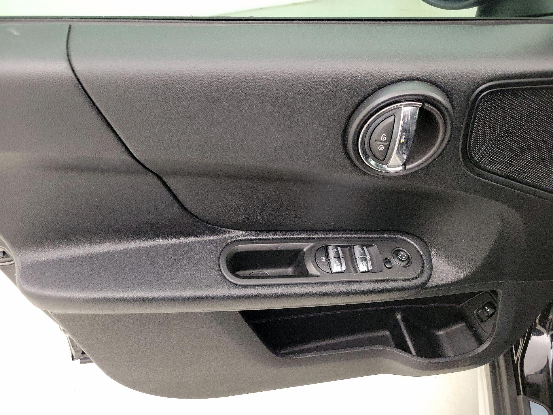 Thumbnail: 2019 MINI Cooper Countryman - 12