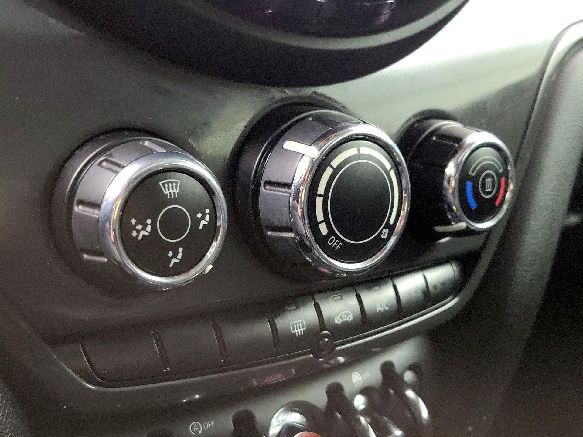 Thumbnail: 2019 MINI Cooper Countryman - 16