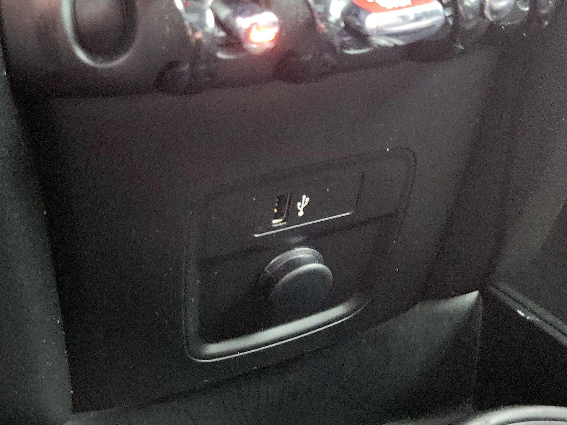 Thumbnail: 2019 MINI Cooper Countryman - 18