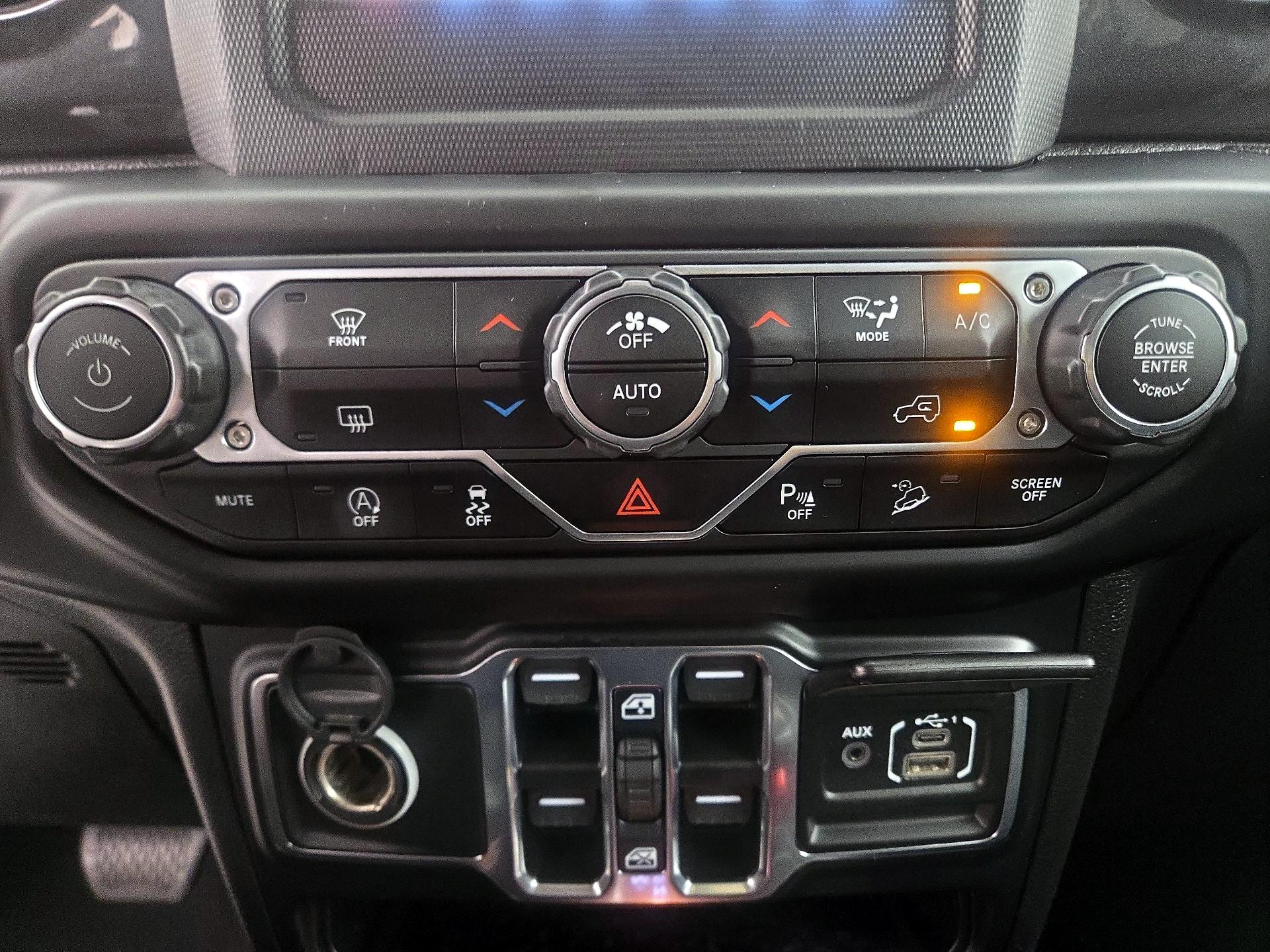 Thumbnail: 2020 Jeep Wrangler - 16