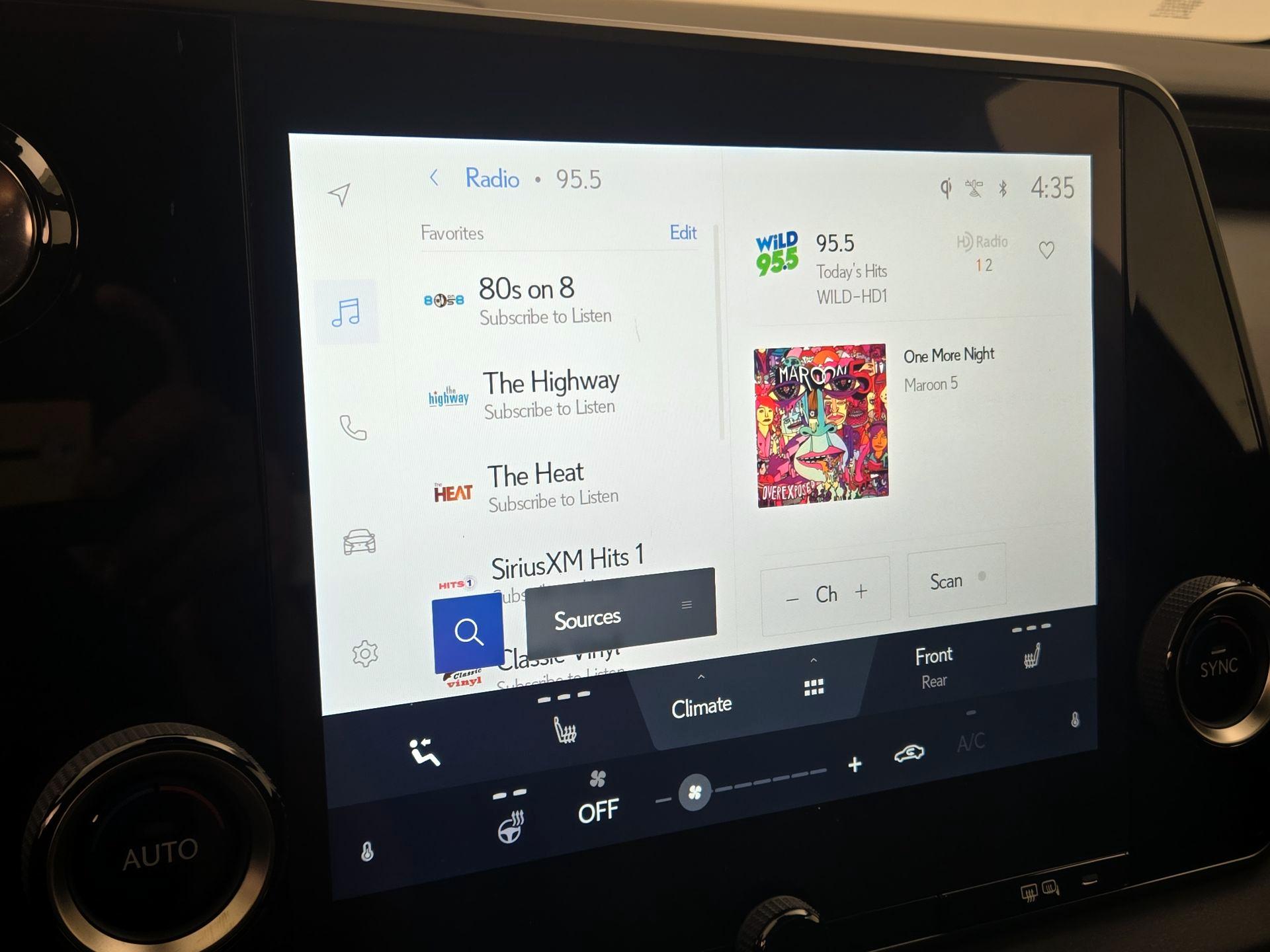 Thumbnail: 2024 Lexus RX - 15