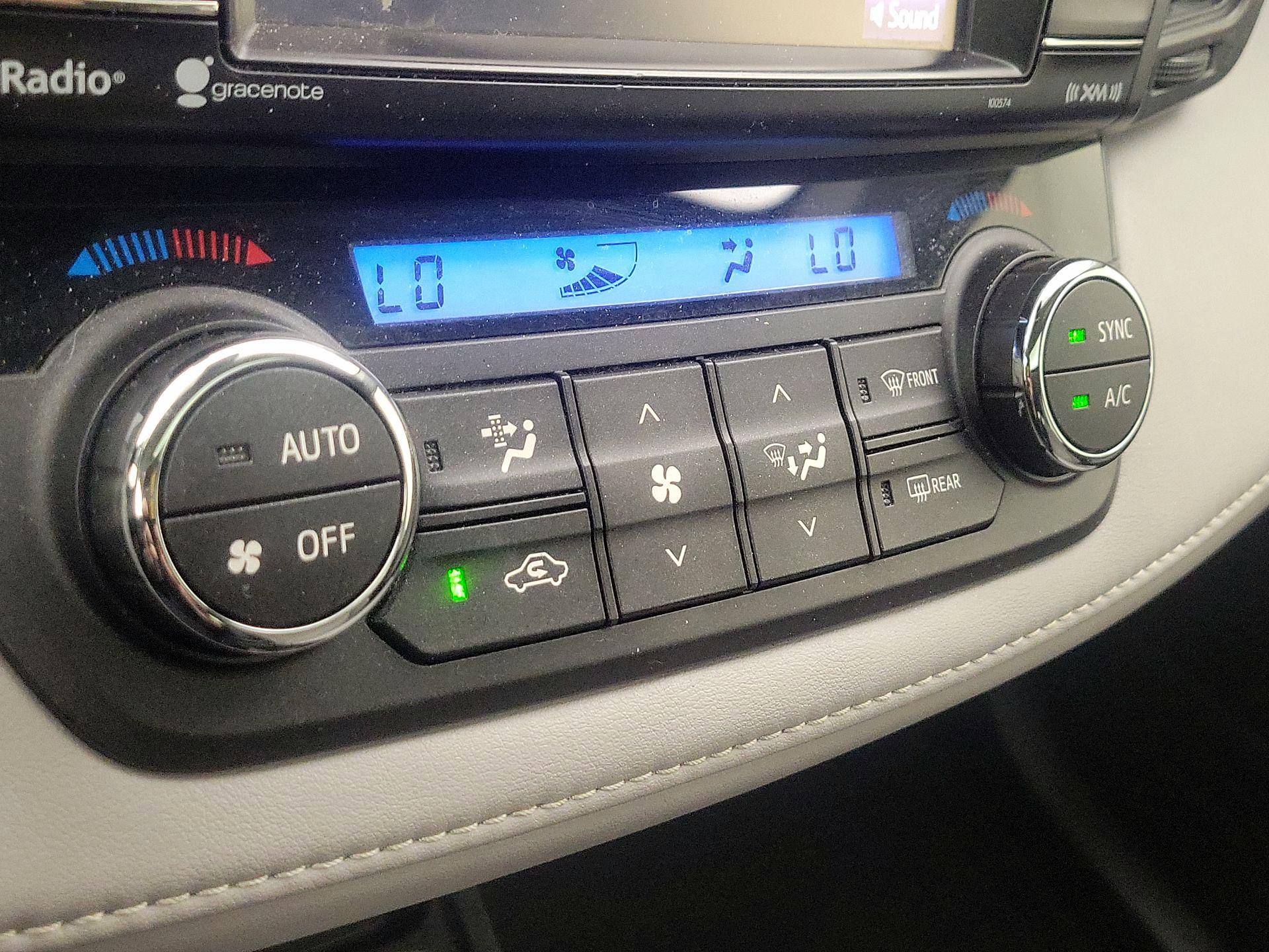 Thumbnail: 2018 Toyota RAV4 - 16