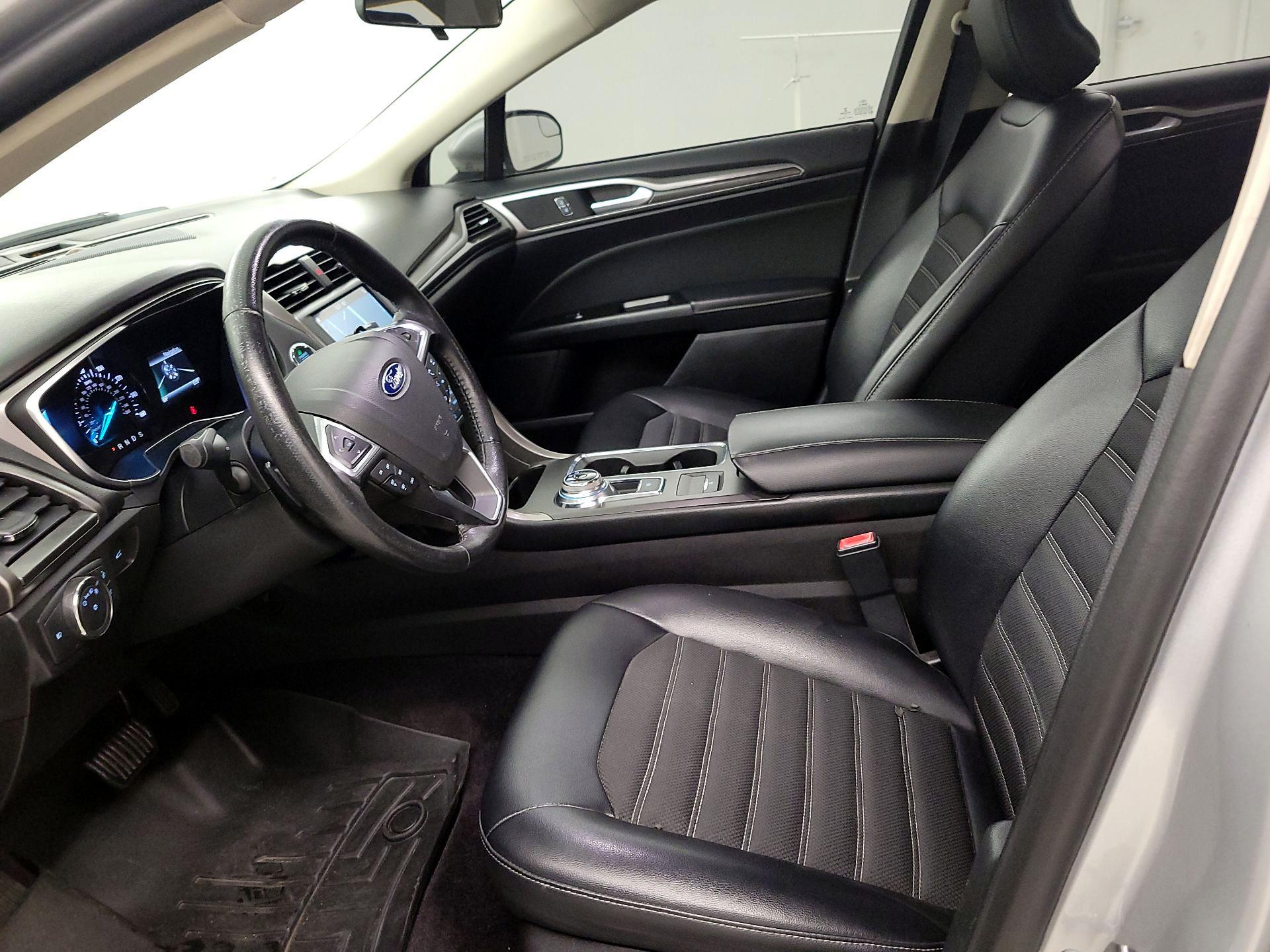 Thumbnail: 2017 Ford Fusion - 11