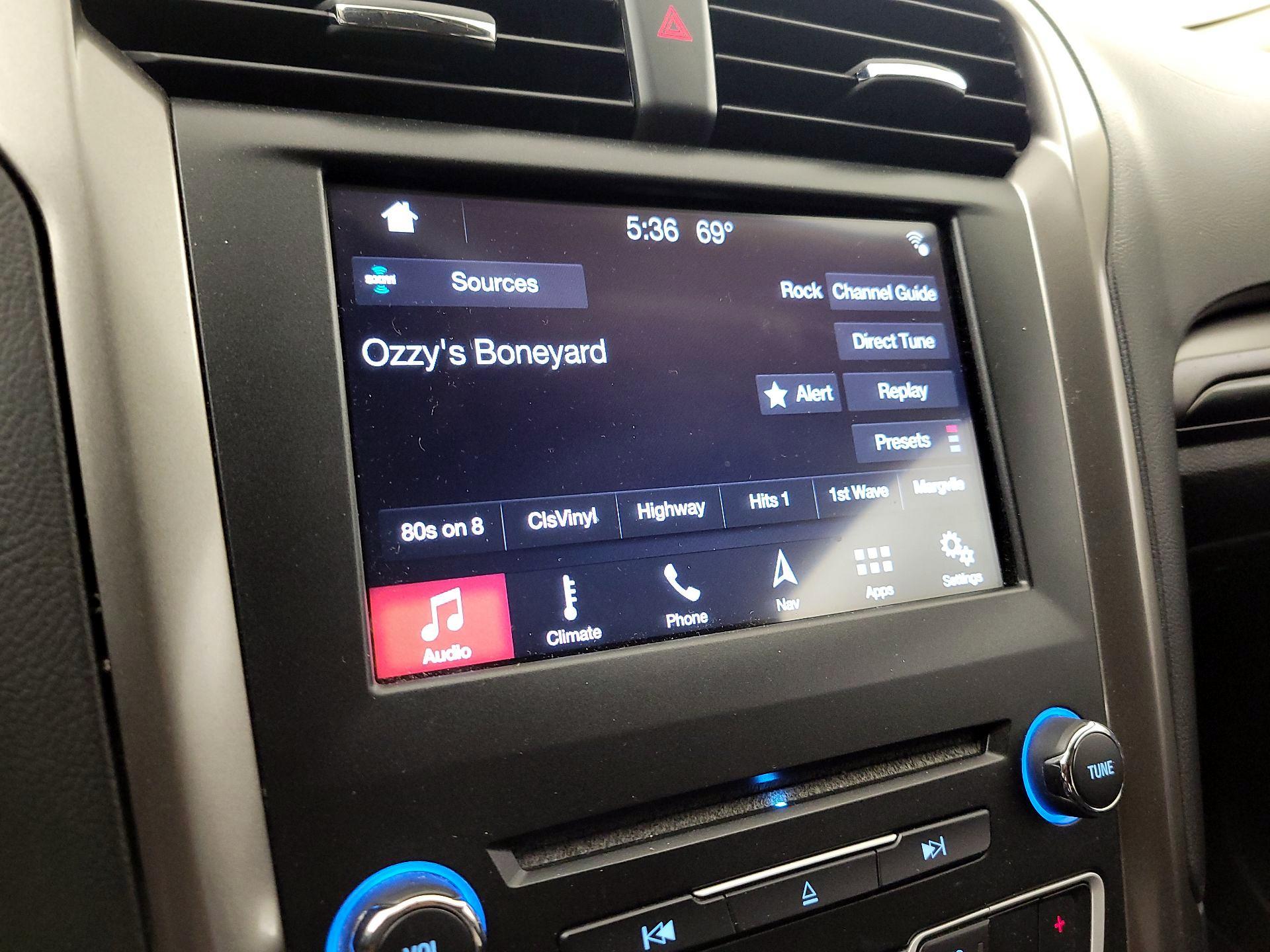 Thumbnail: 2017 Ford Fusion - 16