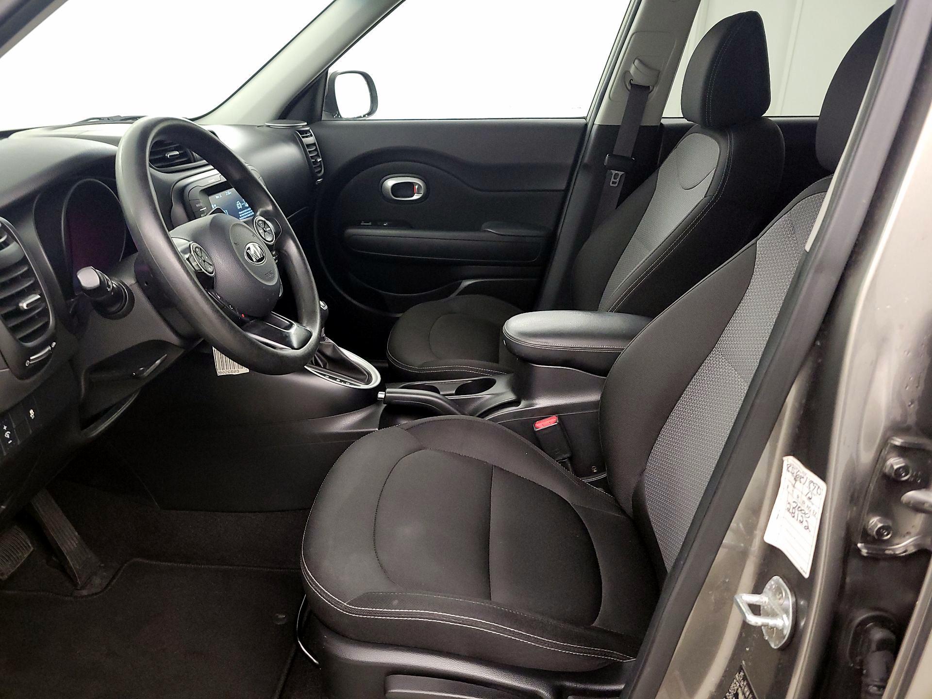 Thumbnail: 2019 Kia Soul - 11