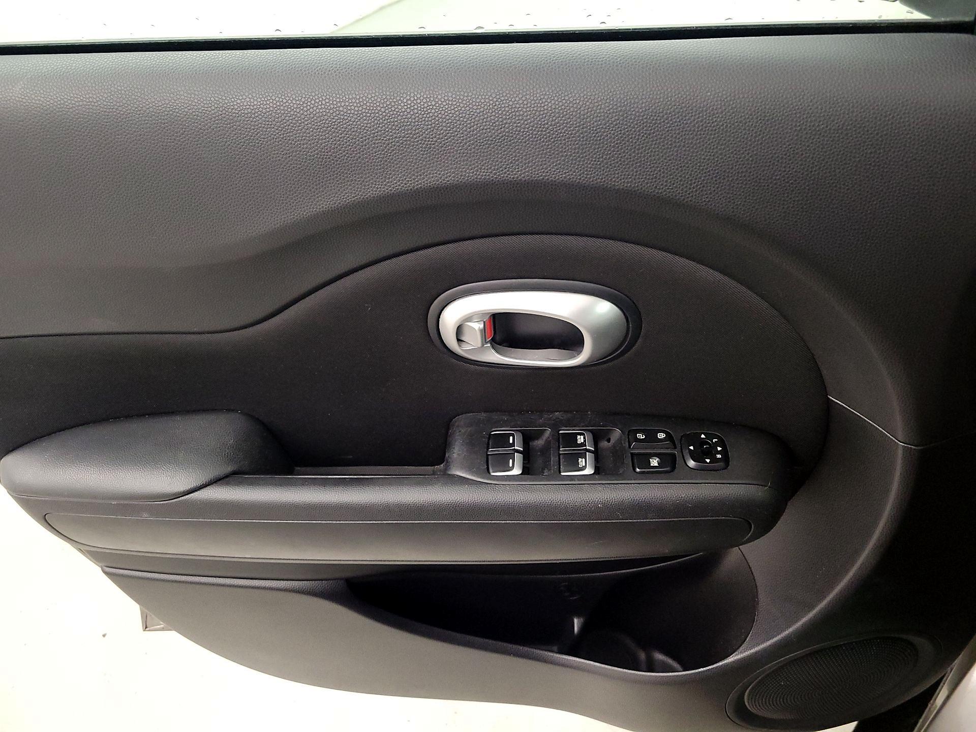 Thumbnail: 2019 Kia Soul - 12