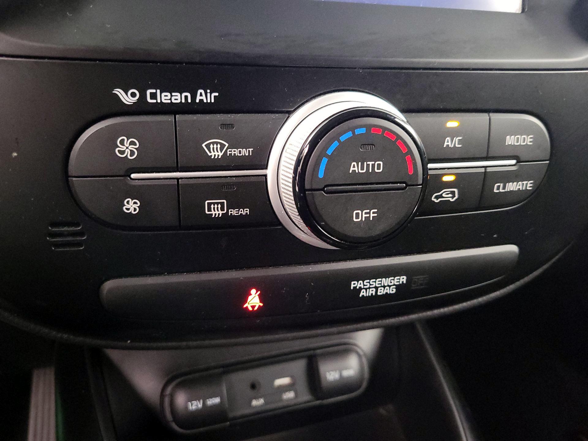 Thumbnail: 2019 Kia Soul - 16