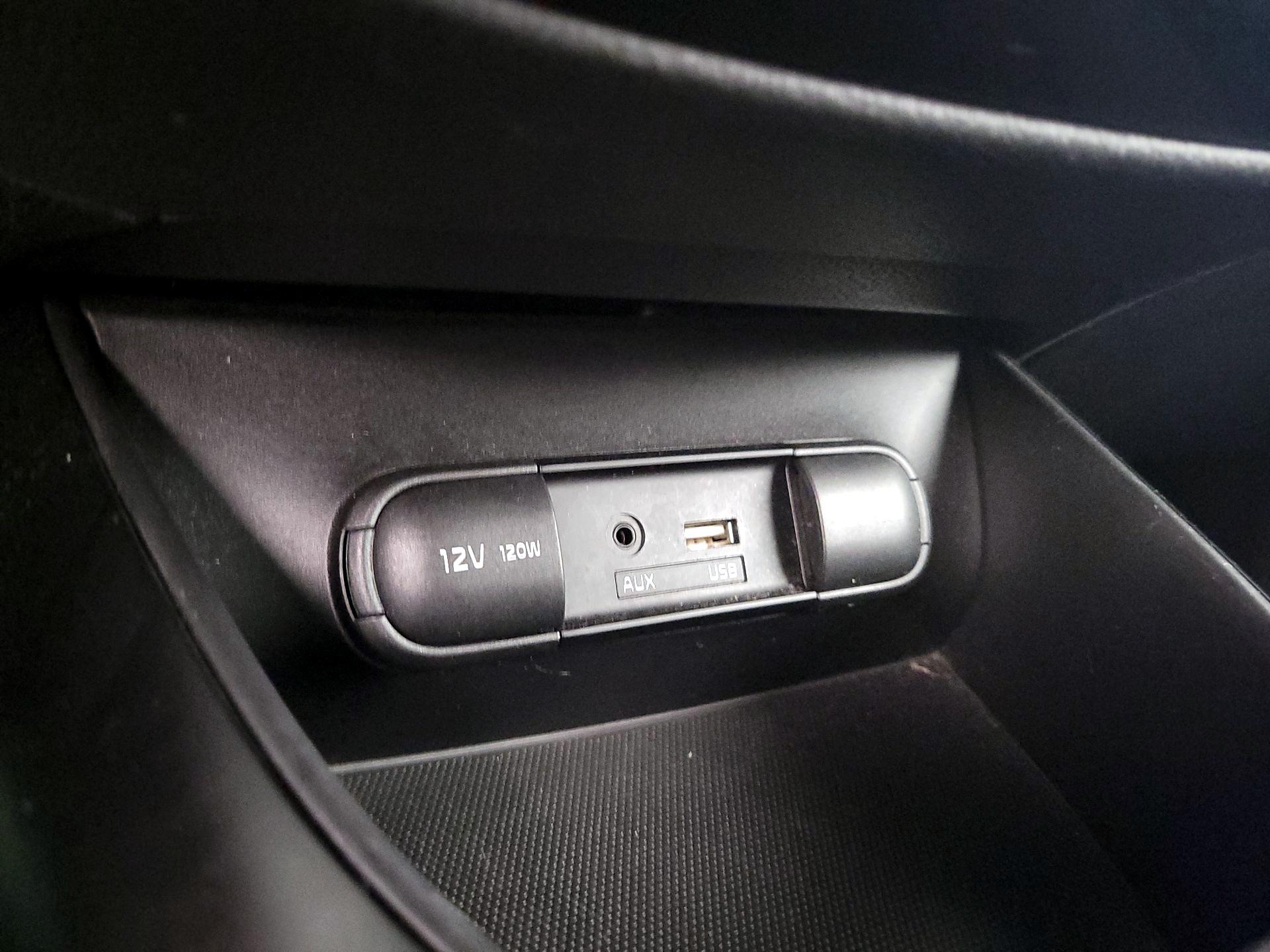 Thumbnail: 2019 Kia Soul - 18