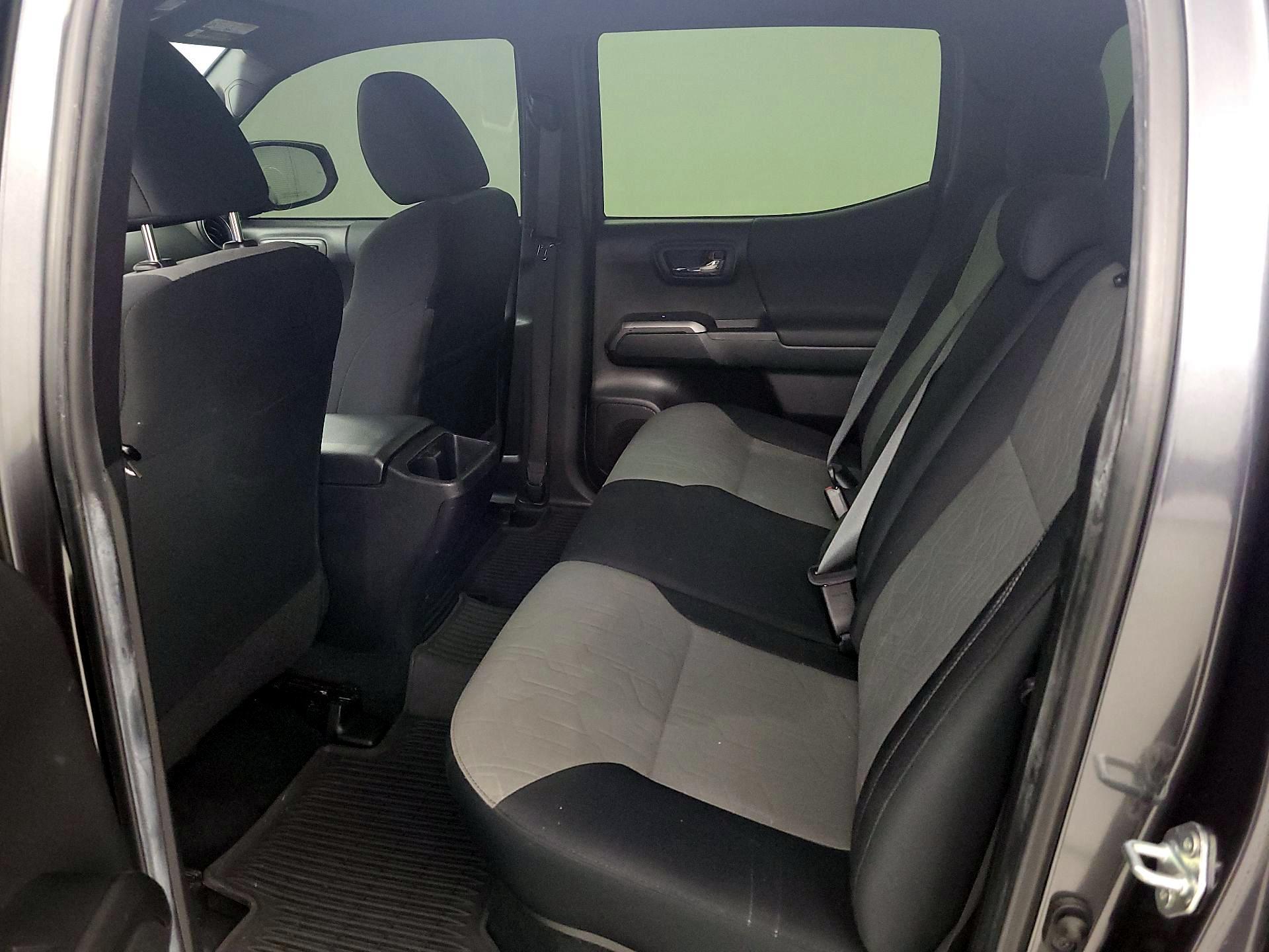 Thumbnail: 2022 Toyota Tacoma - 19