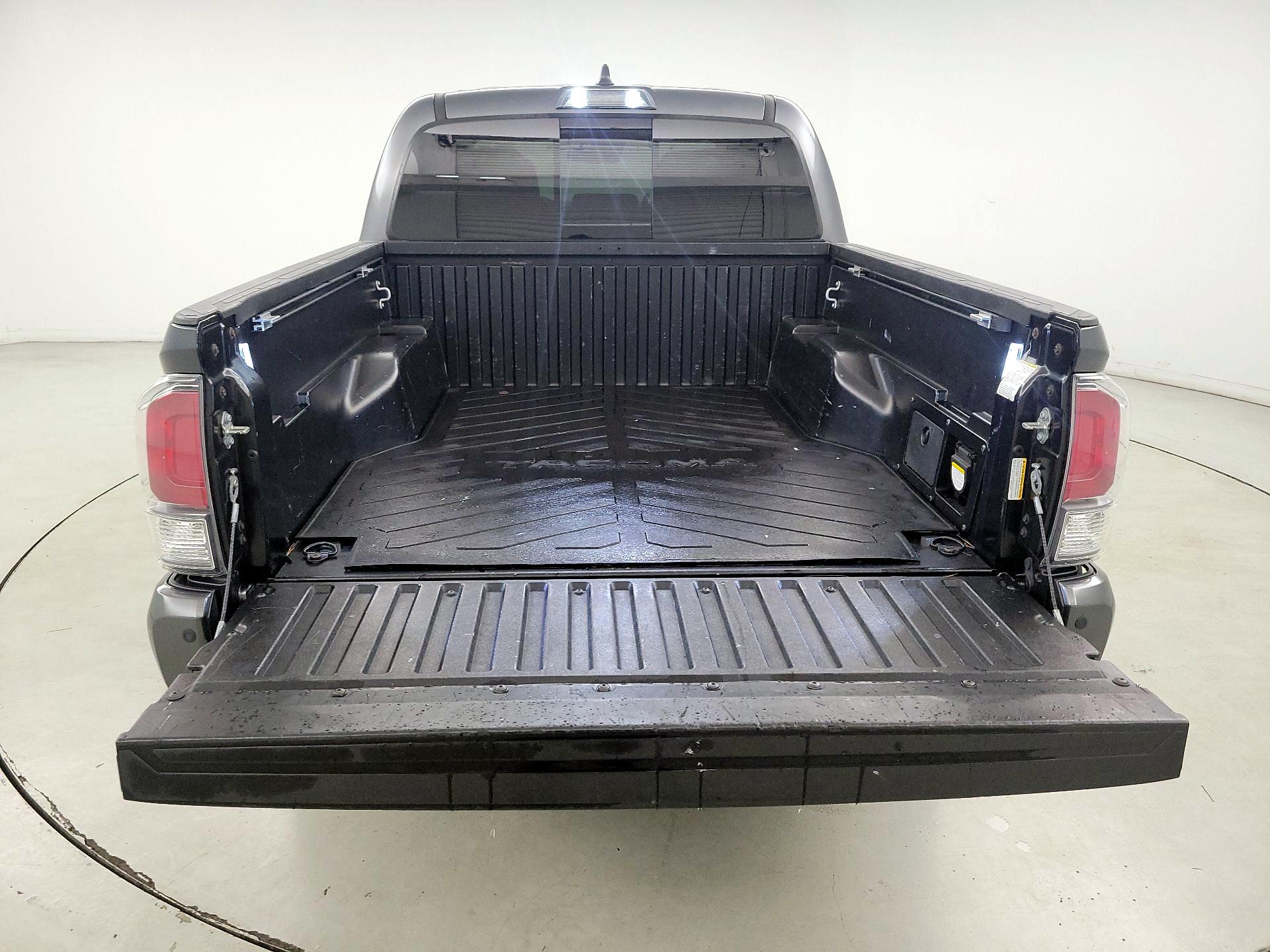 Thumbnail: 2022 Toyota Tacoma - 20