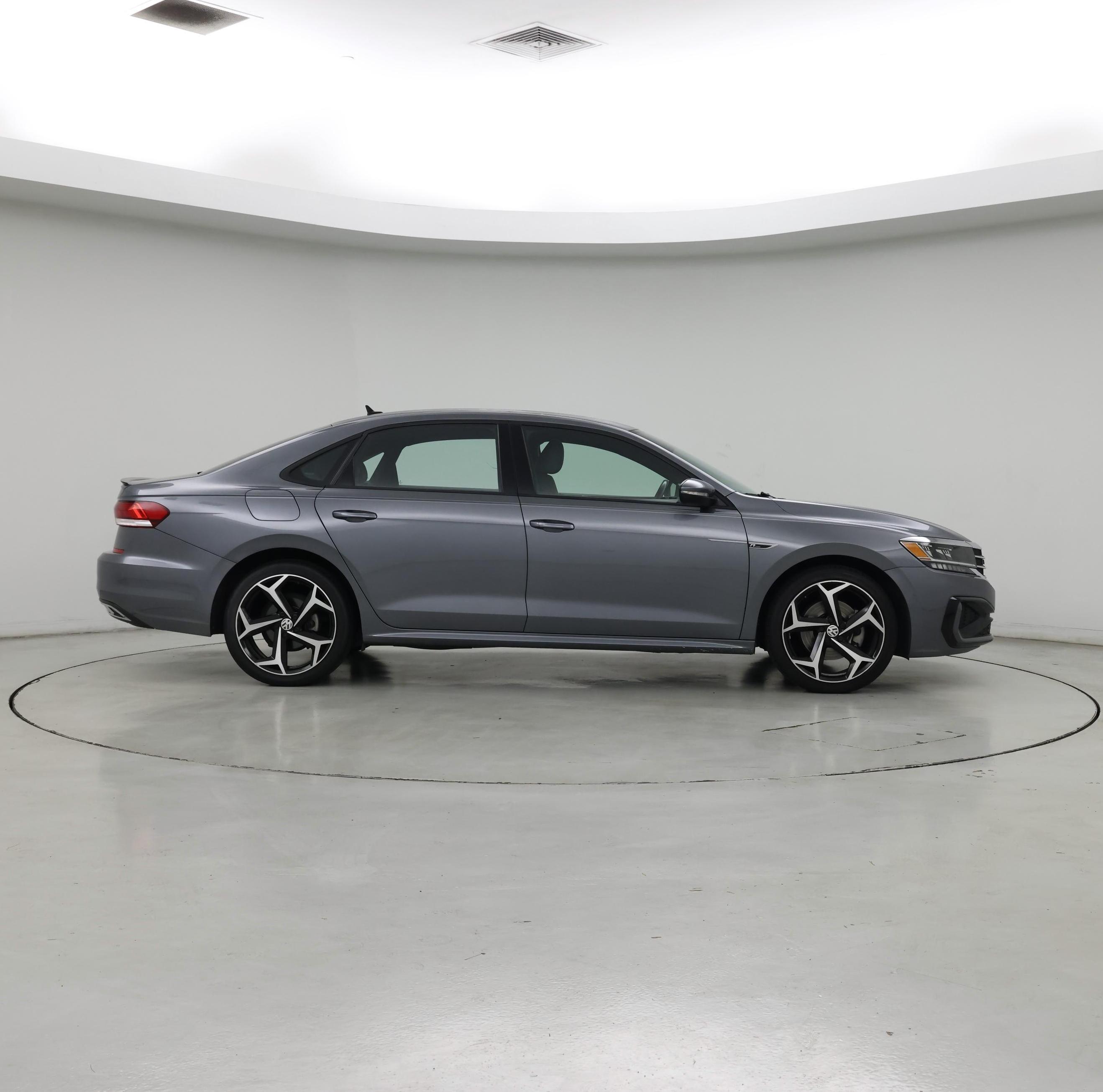 Thumbnail: 2022 Volkswagen Passat - 7