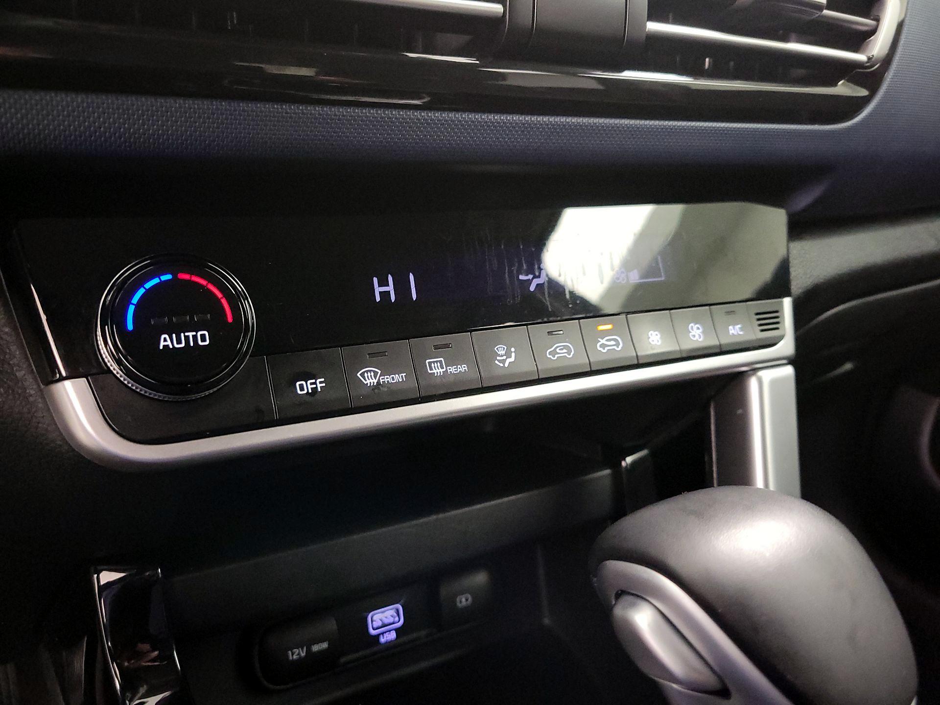 Thumbnail: 2022 Kia Seltos - 17