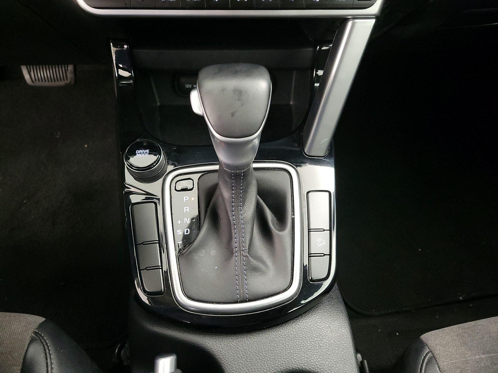 Thumbnail: 2022 Kia Seltos - 18