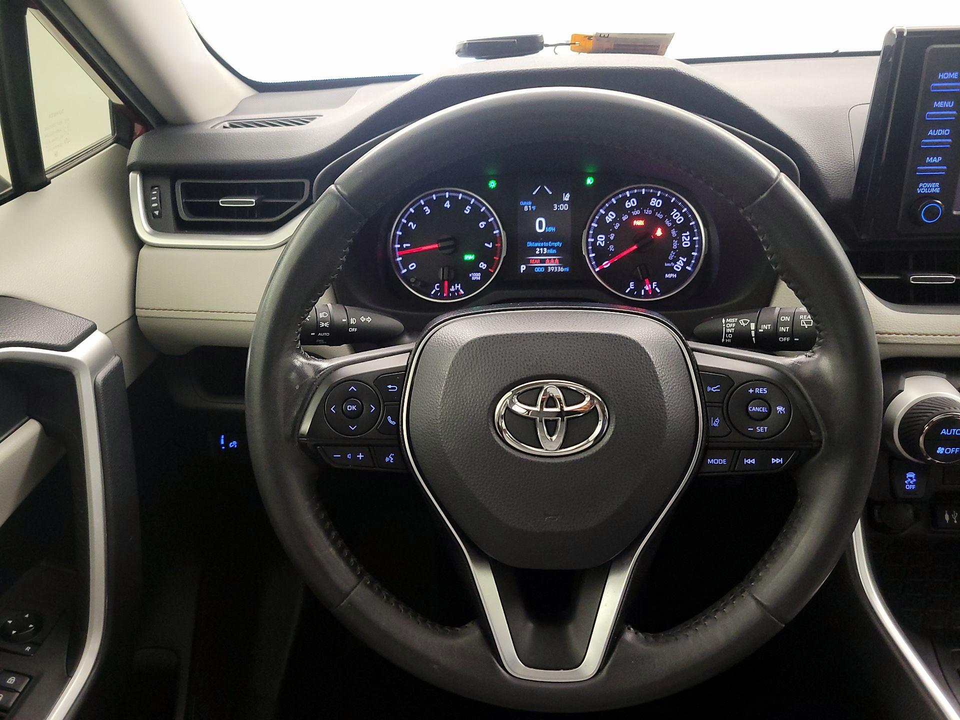 Thumbnail: 2019 Toyota RAV4 - 10