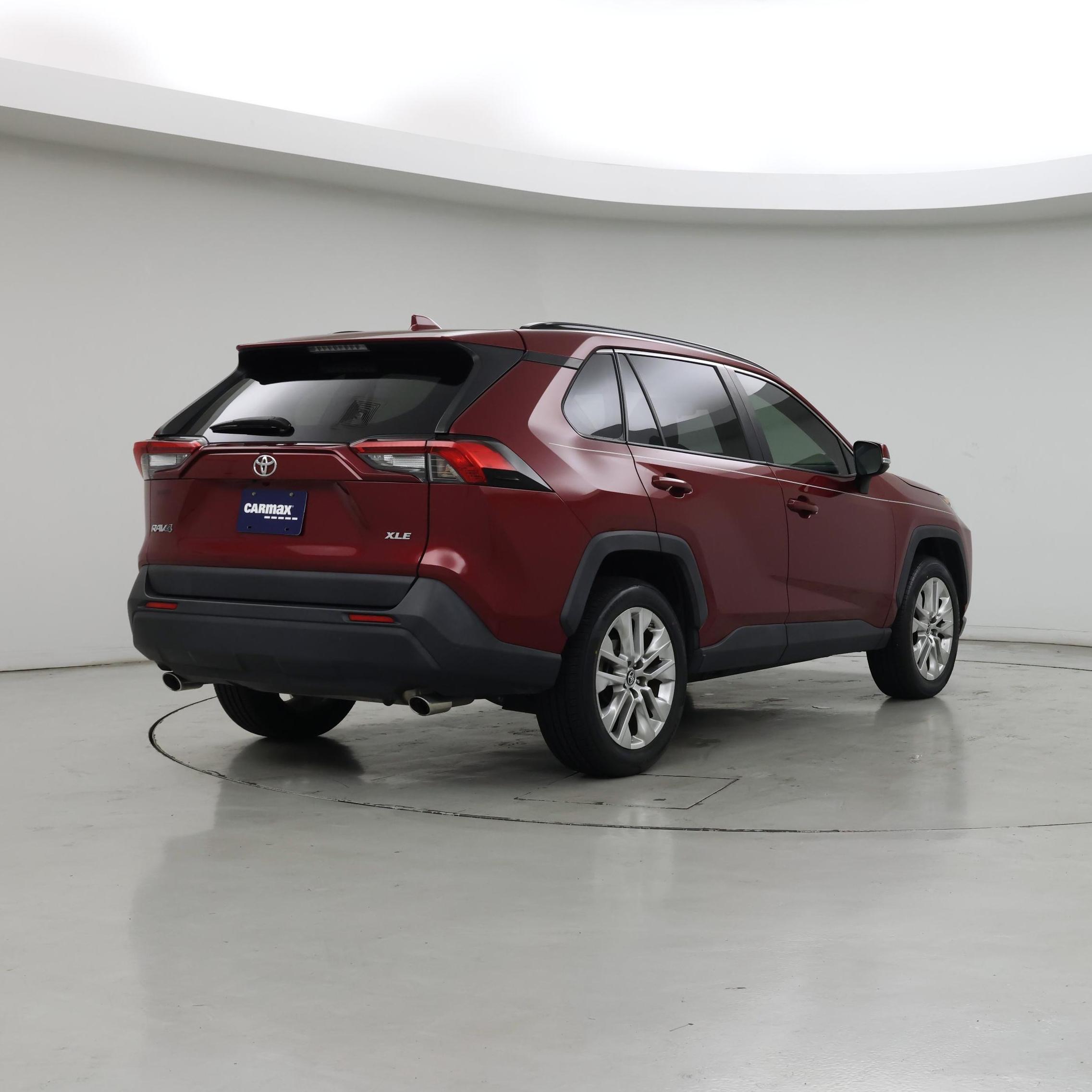 Thumbnail: 2019 Toyota RAV4 - 8