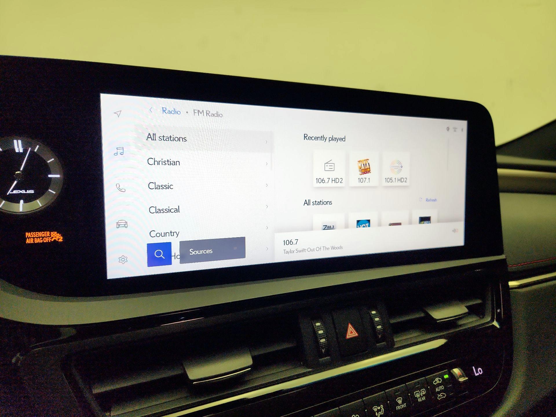 Thumbnail: 2024 Lexus ES - 16