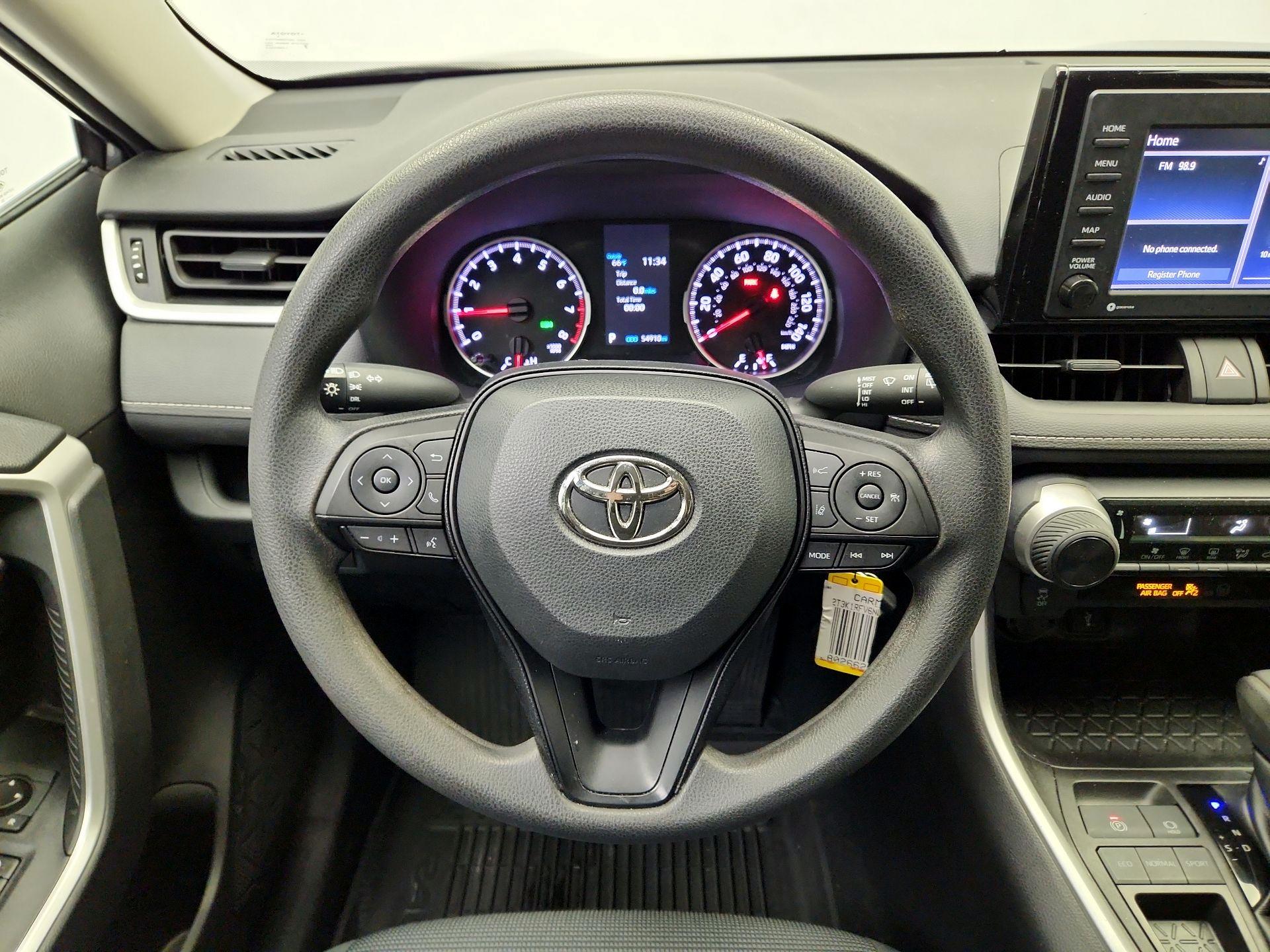 Thumbnail: 2022 Toyota RAV4 - 10