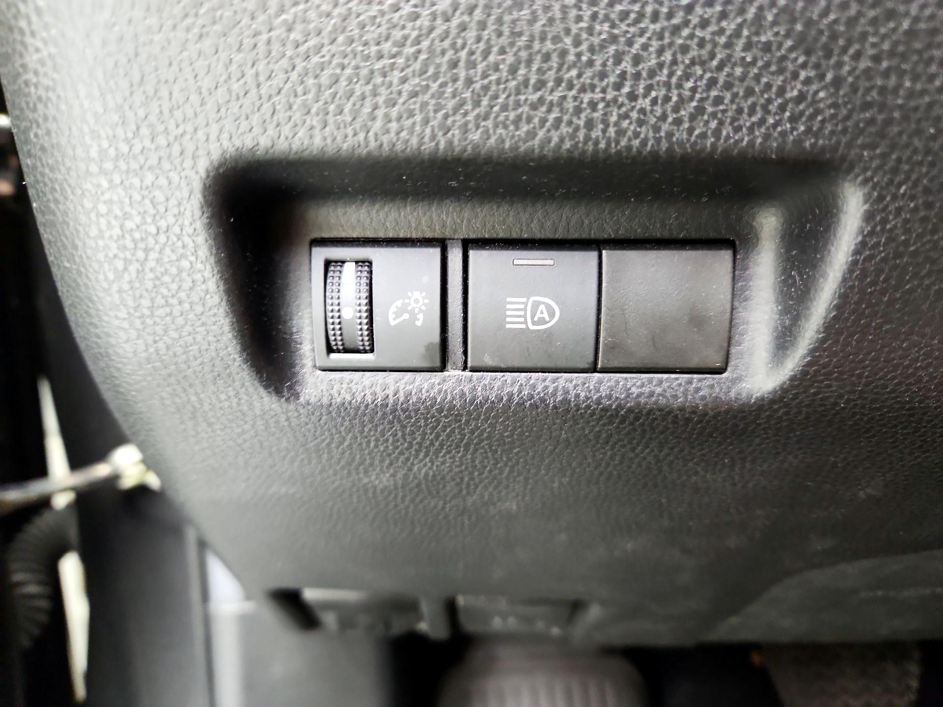 Thumbnail: 2022 Toyota RAV4 - 13