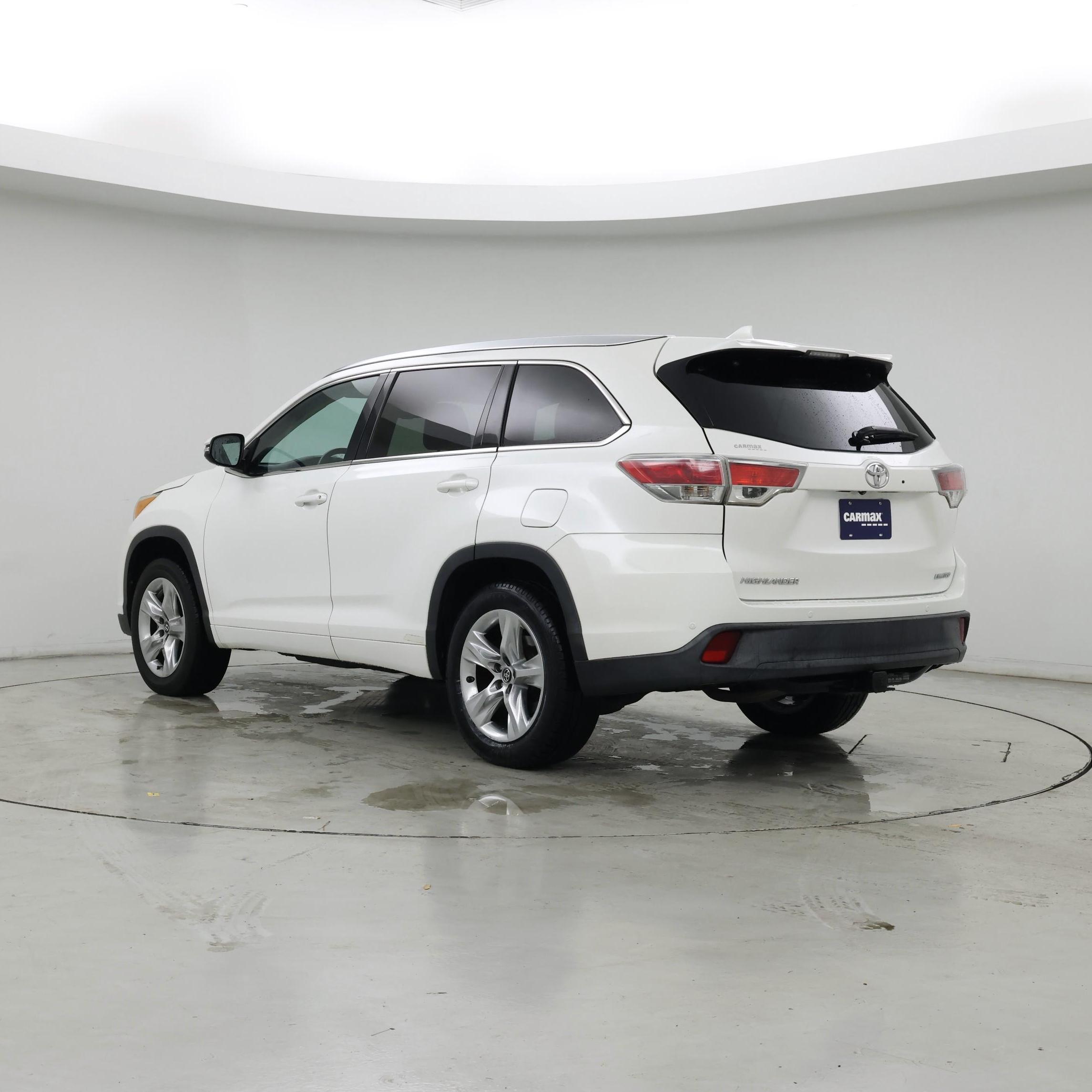 Thumbnail: 2016 Toyota Highlander - 2