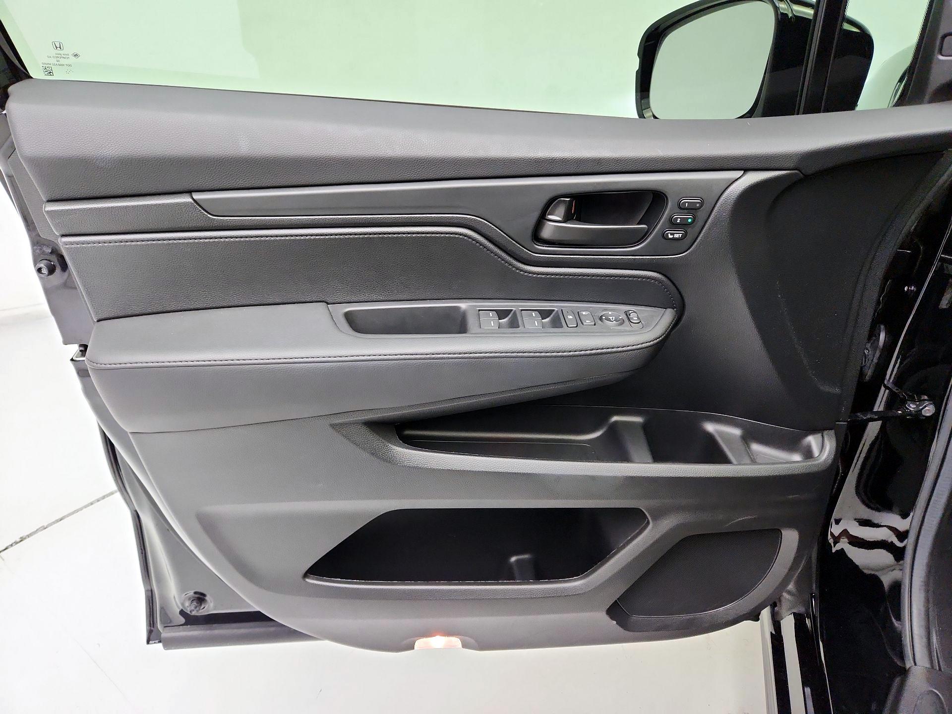 Thumbnail: 2025 Honda Odyssey - 12