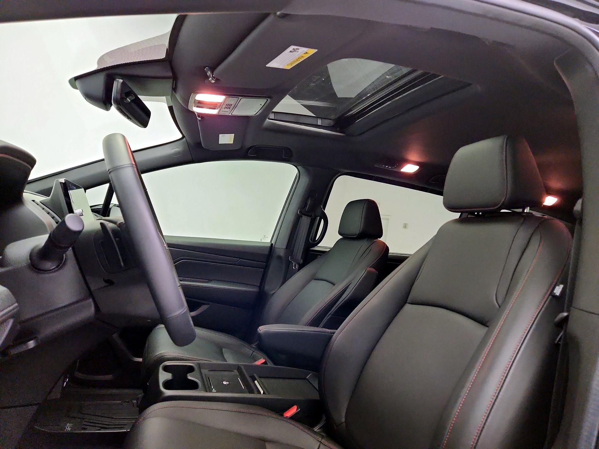 Thumbnail: 2025 Honda Odyssey - 20