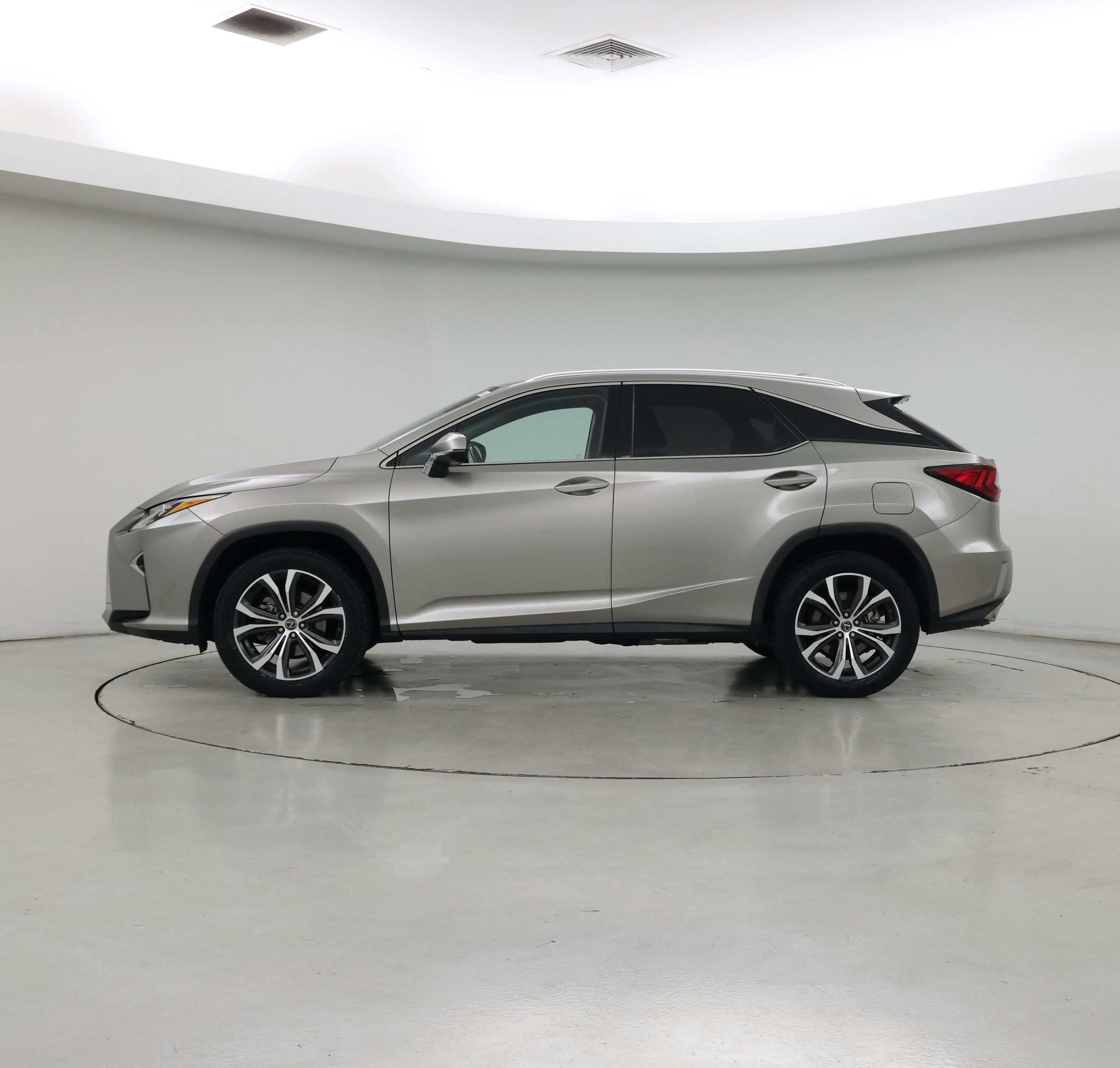 Thumbnail: 2018 Lexus RX - 3