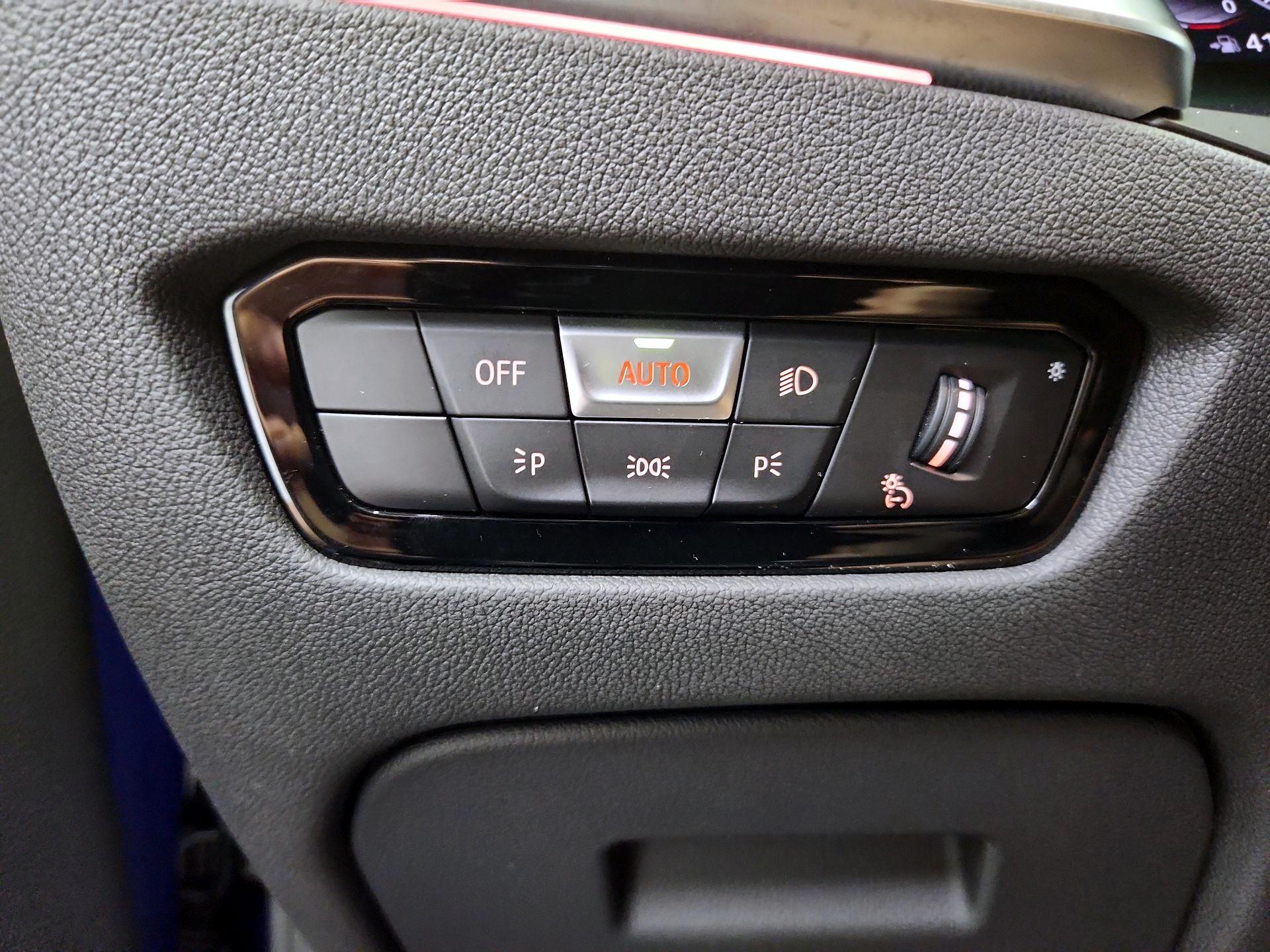 Thumbnail: 2022 BMW 4 Series - 13