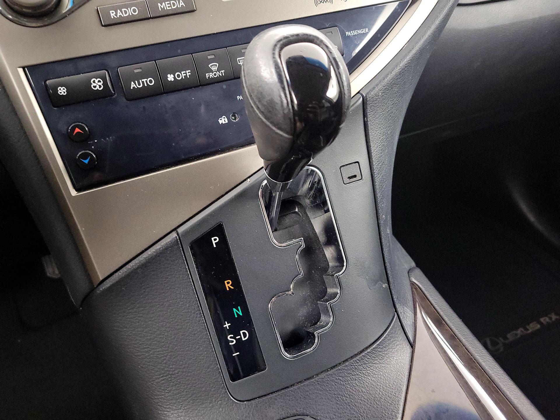 Thumbnail: 2015 Lexus RX - 18