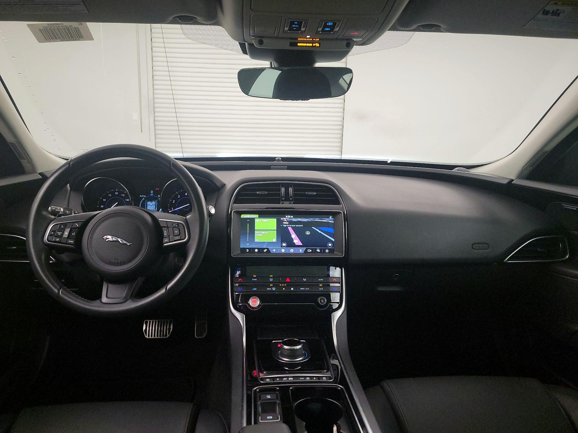 Thumbnail: 2019 Jaguar XE - 9