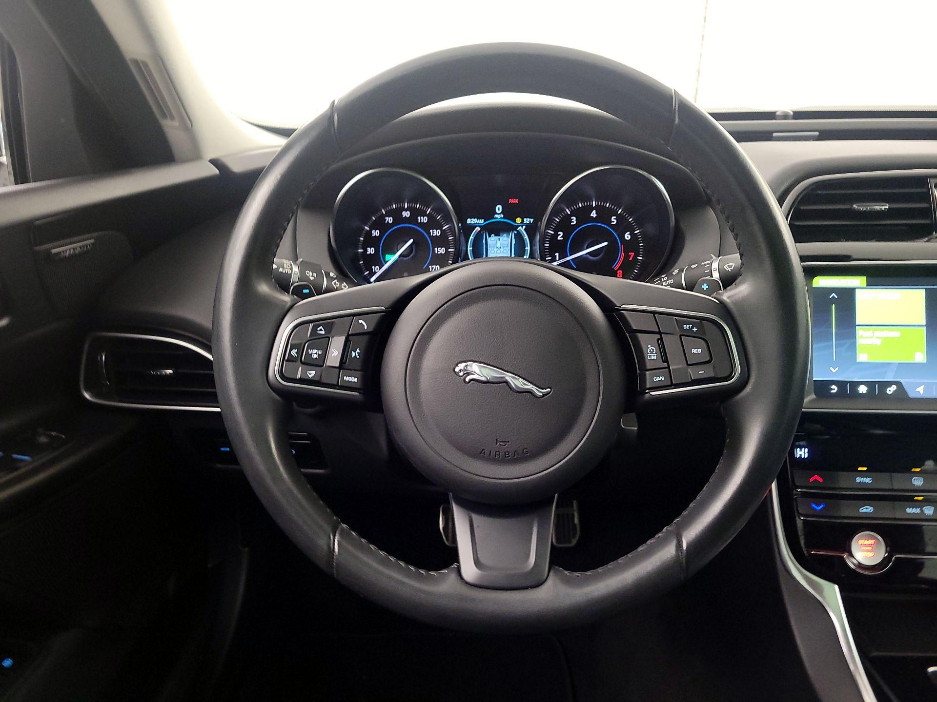 Thumbnail: 2019 Jaguar XE - 10