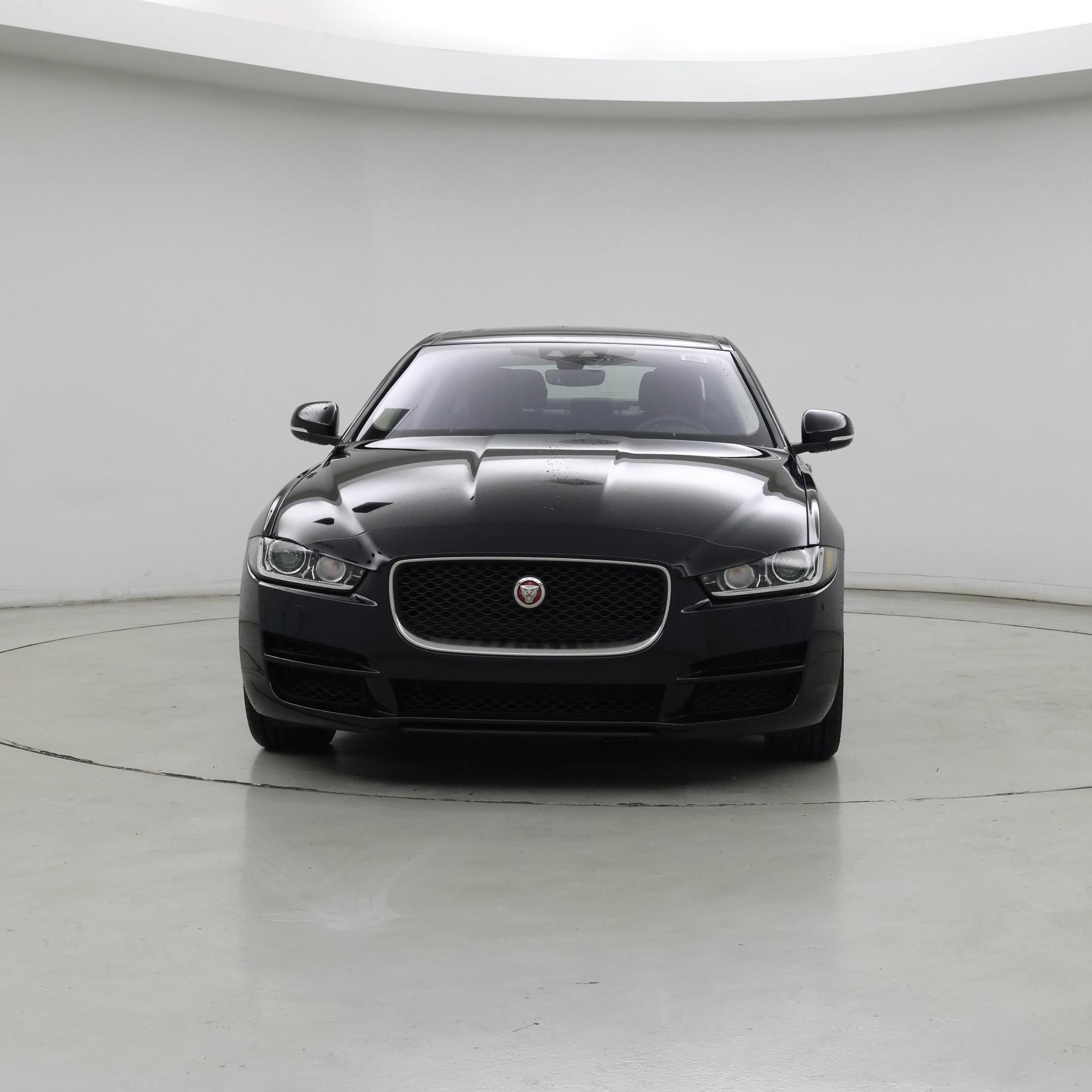 Thumbnail: 2019 Jaguar XE - 5