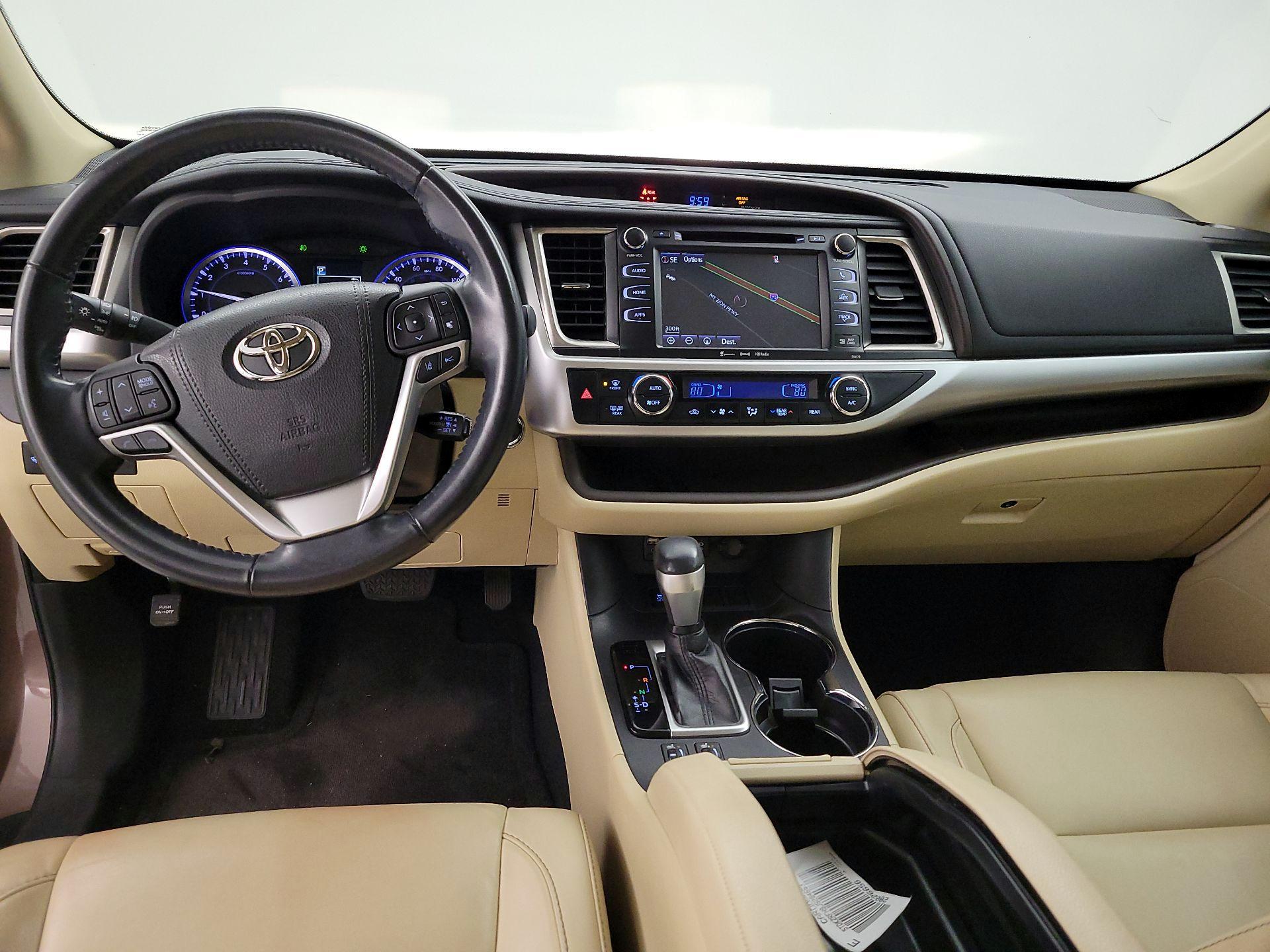 Thumbnail: 2018 Toyota Highlander - 9